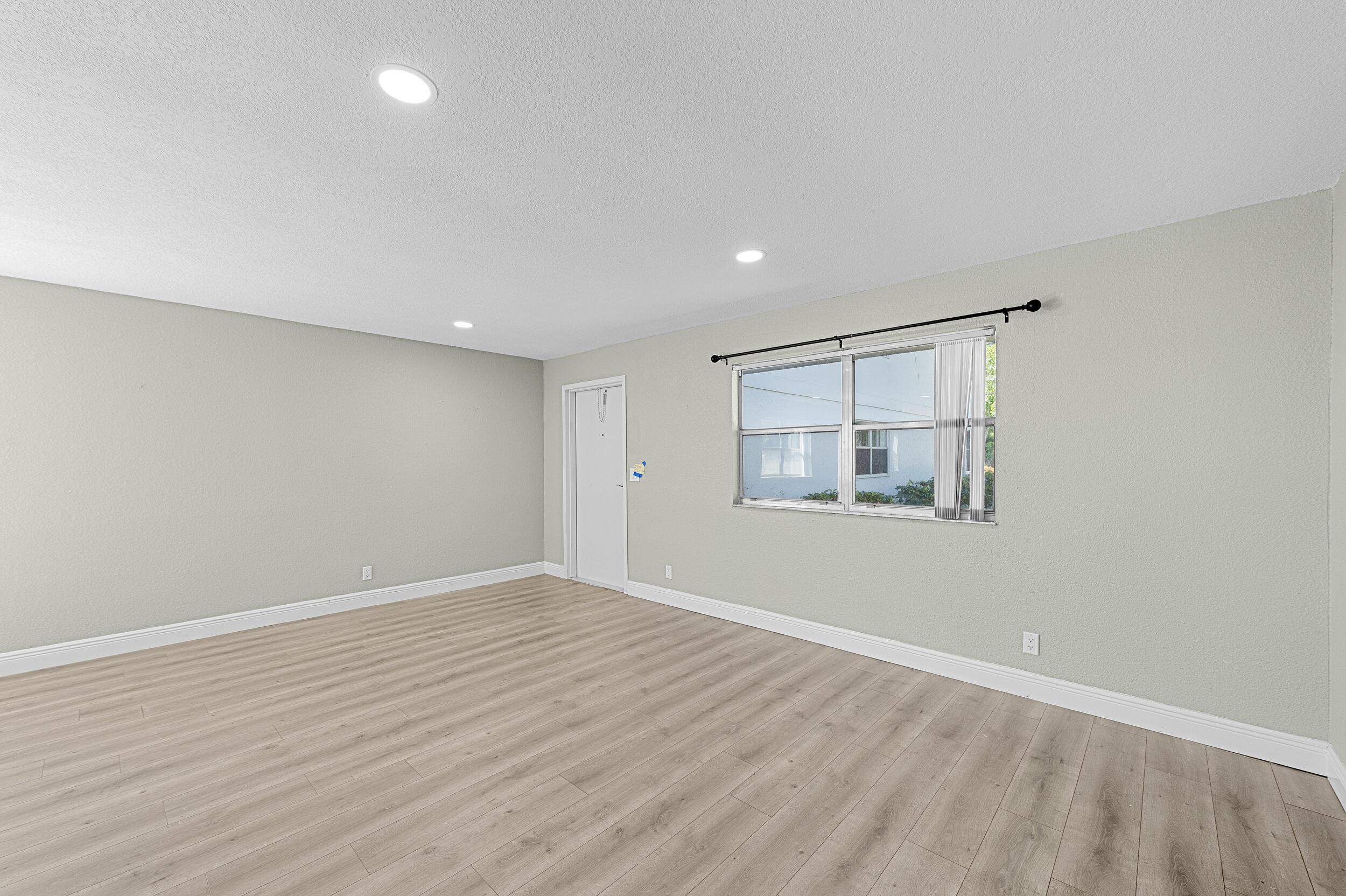 106 Tuscany B, Delray Beach, FL 33446, Delray Beach - Photo 5