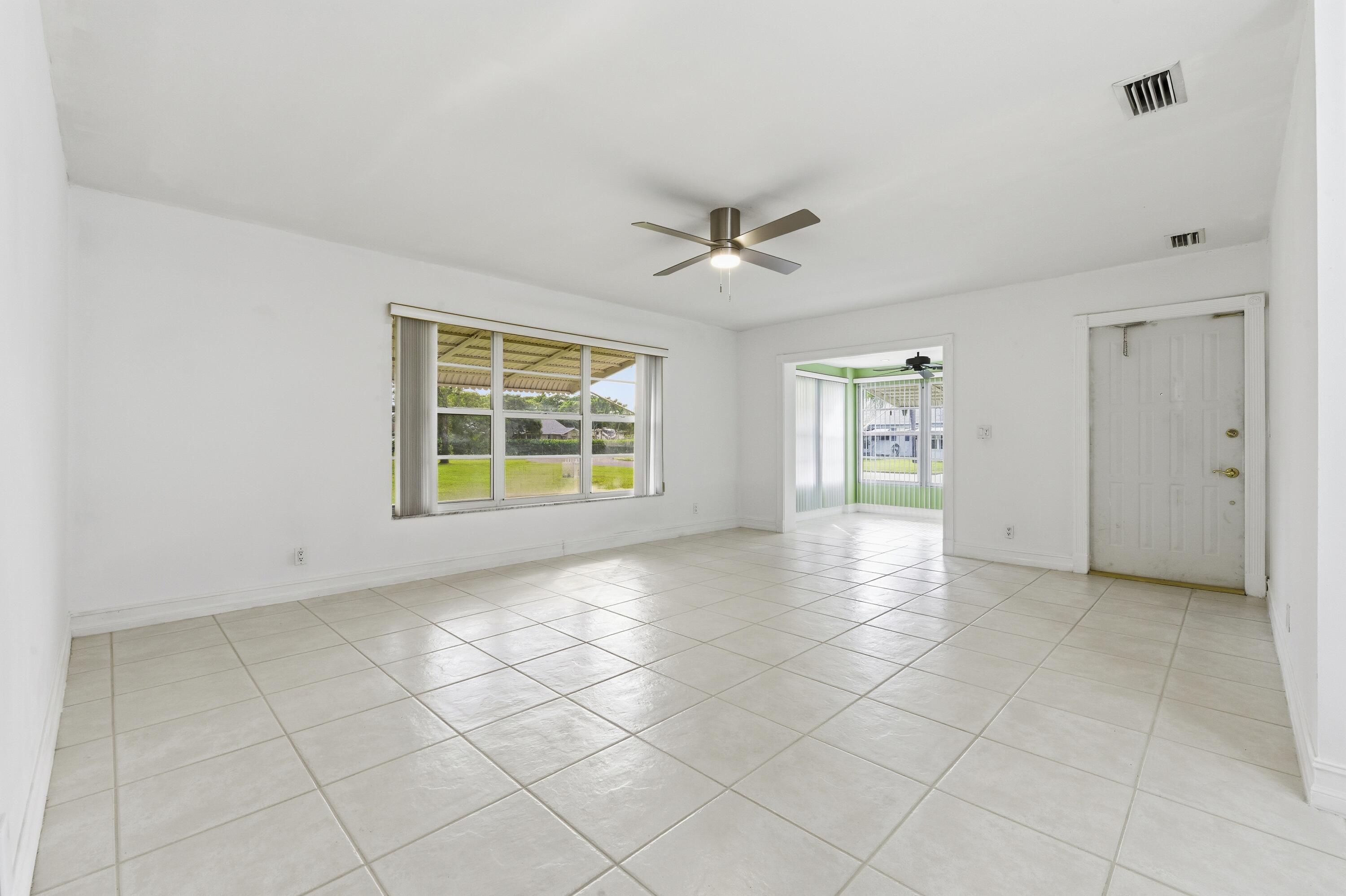 1167 S Drive Circle D, Delray Beach, FL 33445, Delray Beach - Photo 3