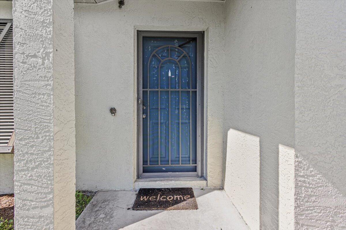 2174 SW Larchmont Lane, Port St. Lucie, FL 34984, Port St. Lucie - Photo 3