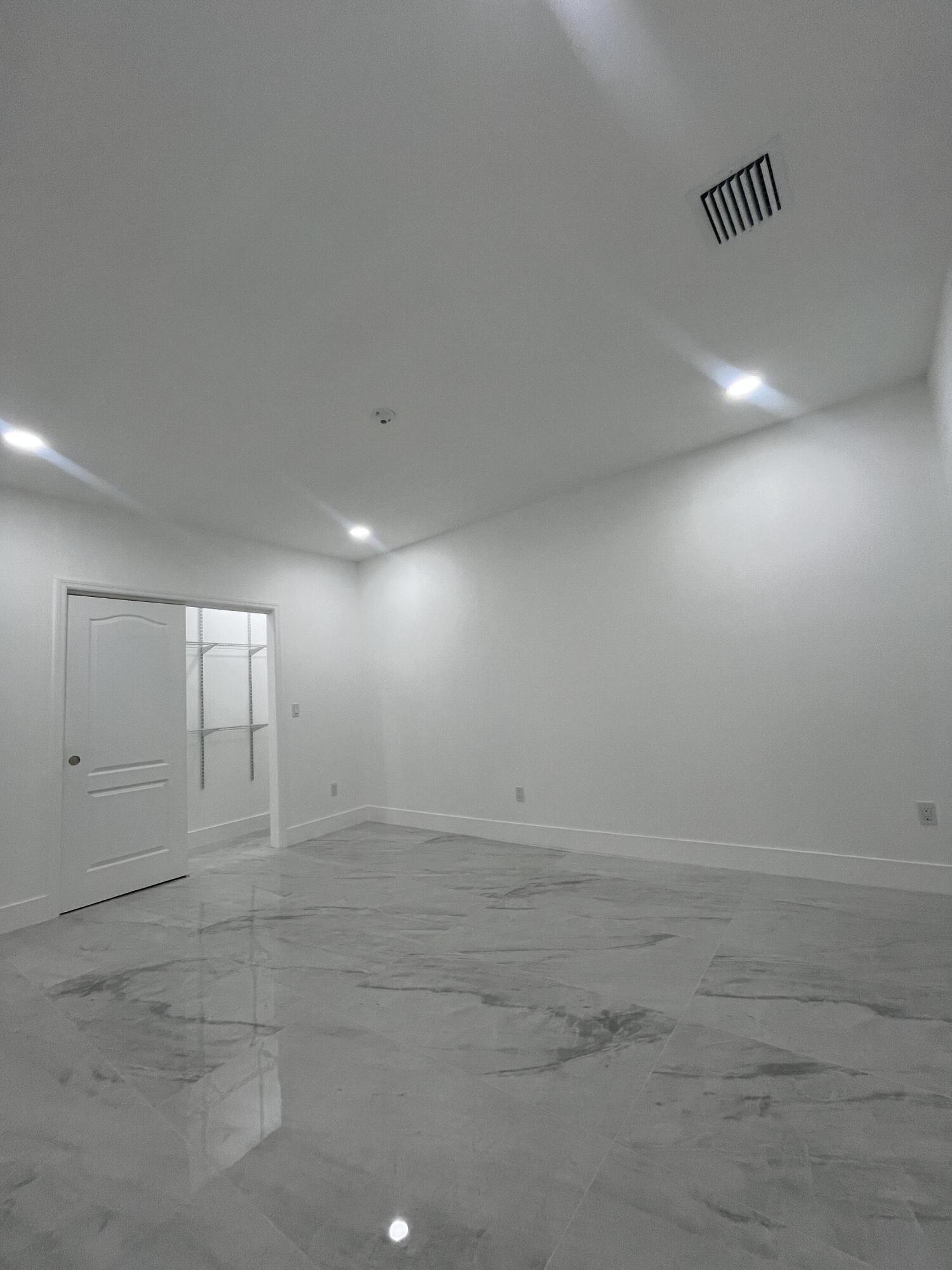 4588 Old Military Trail, West Palm Beach, FL 33417, West Palm Beach - Photo 5