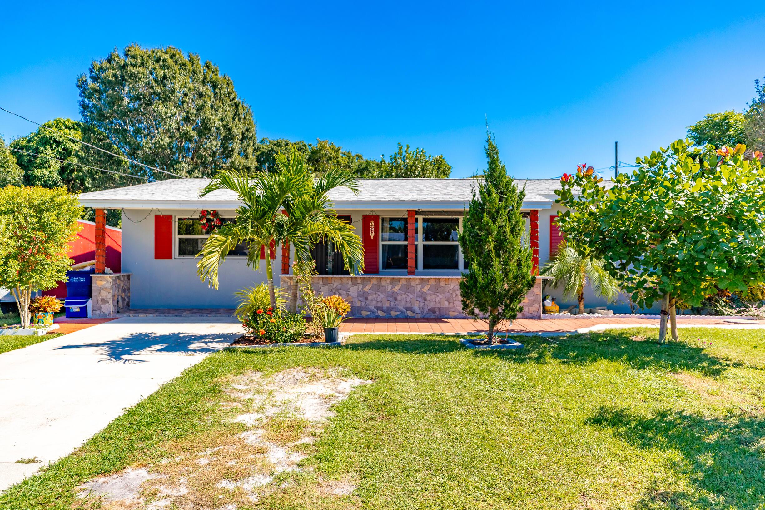 2512 S 13th Street, Fort Pierce, FL 34982, Fort Pierce - Photo 2