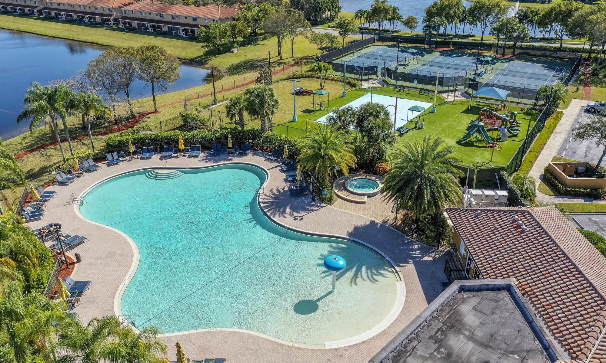 3298 Turtle Cove, West Palm Beach, FL 33411, West Palm Beach - Photo 2