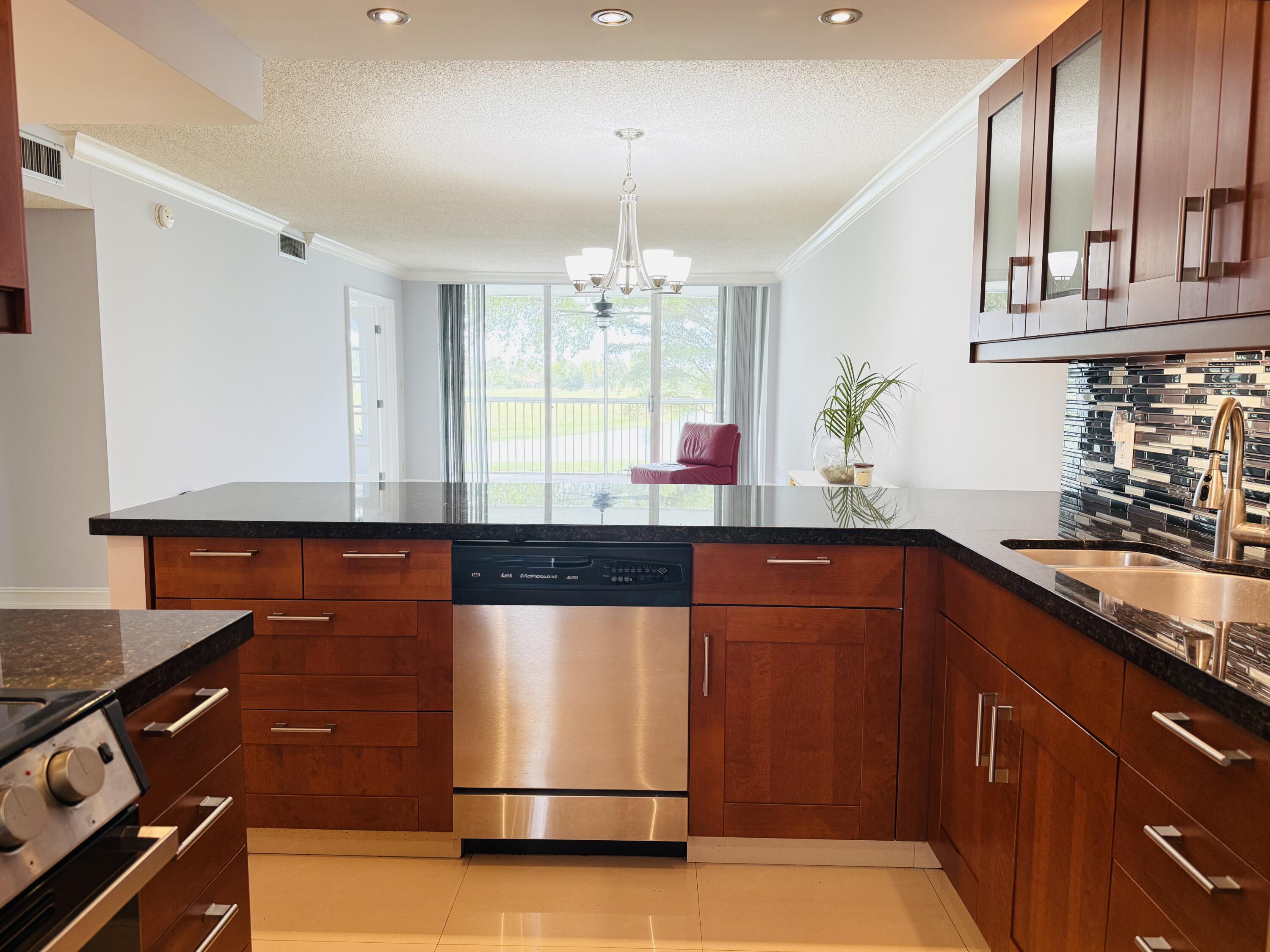 3080 N Course Drive 202, Pompano Beach, FL 33069, Pompano Beach - Photo 4