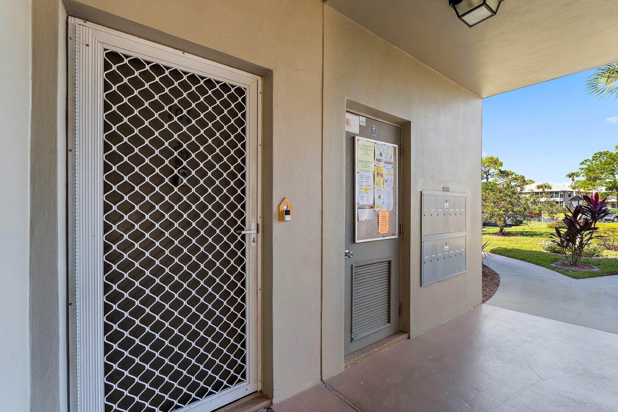 14 Lake Vista Trail 101, Port St. Lucie, FL 34952, Port St. Lucie - Photo 3