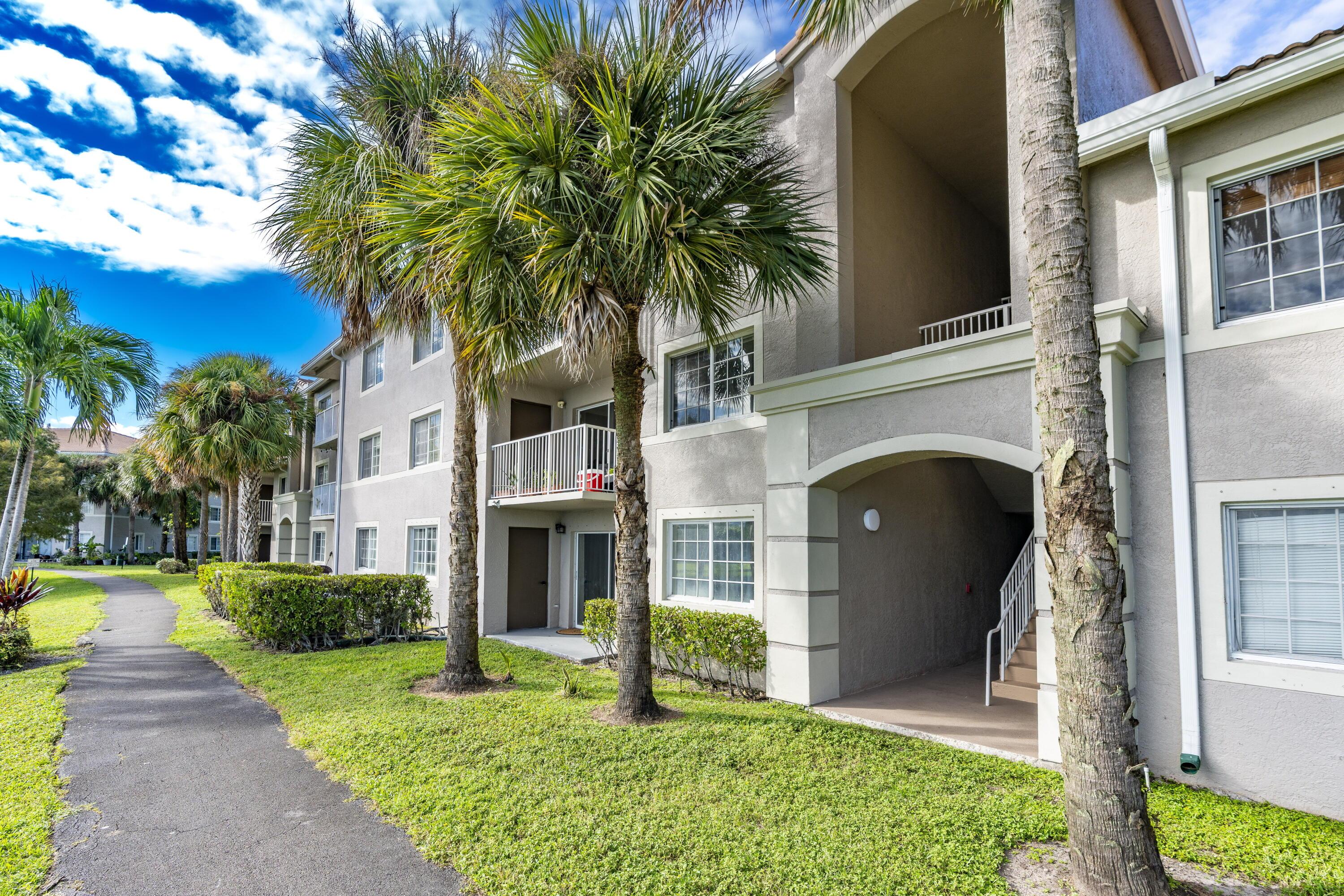 5031 Wiles Road 304, Coconut Creek, FL 33073, Coconut Creek - Photo 3