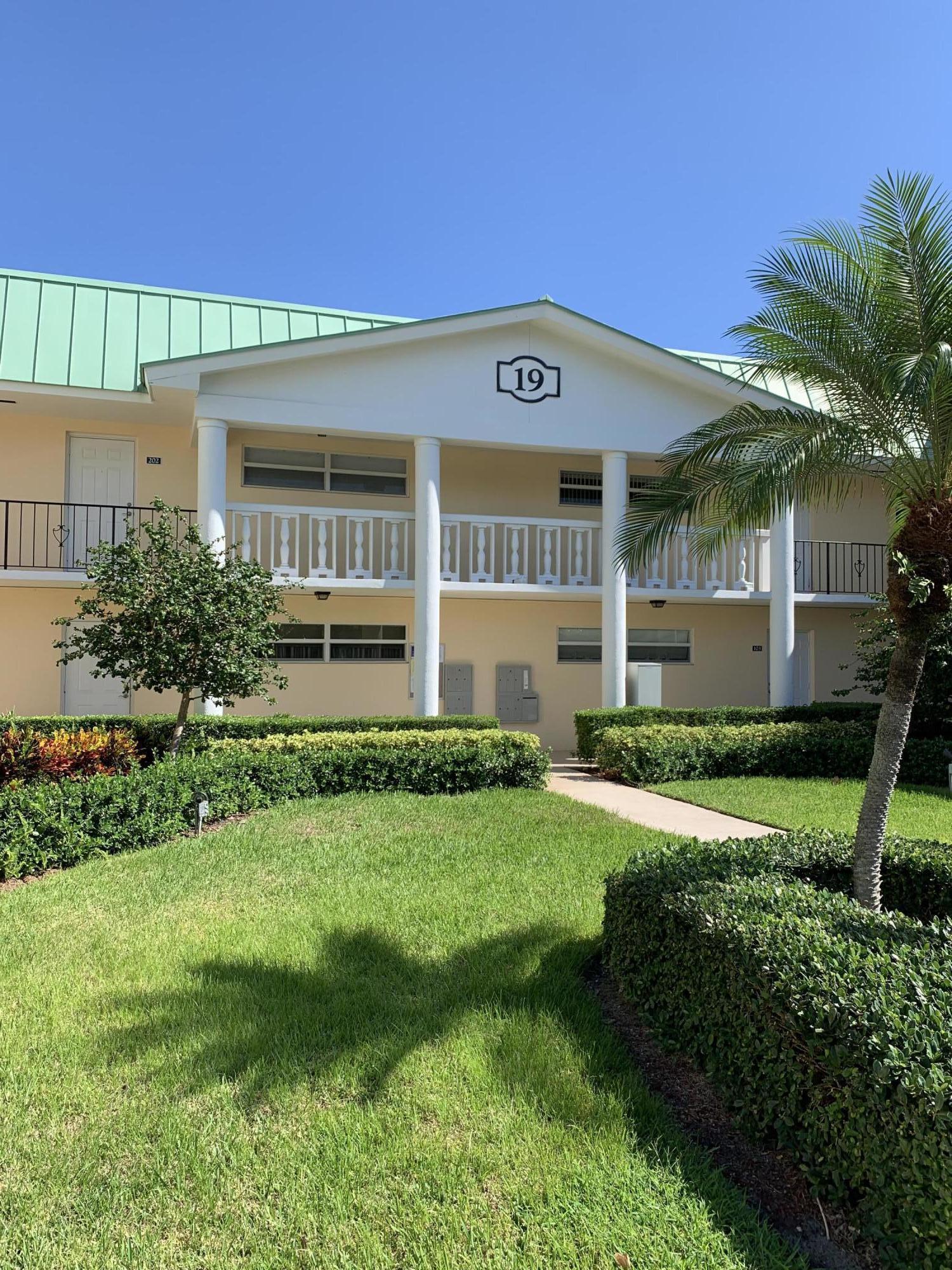 19 Colonial Club Drive Drive 202, Boynton Beach, FL 33435, Boynton Beach