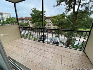 4166 Inverrary Drive 303, Lauderhill, FL 33319, Lauderhill - Photo 3
