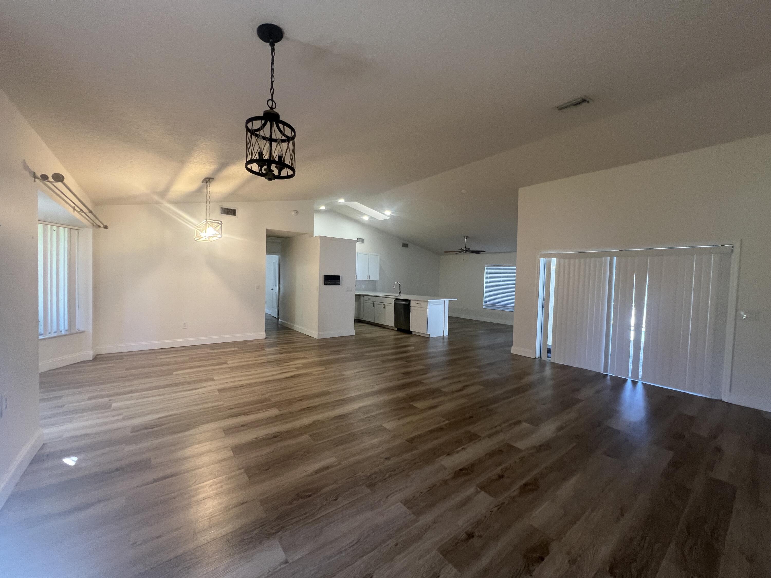 1655 Farmington Circle, Wellington, FL 33414, Wellington - Photo 4