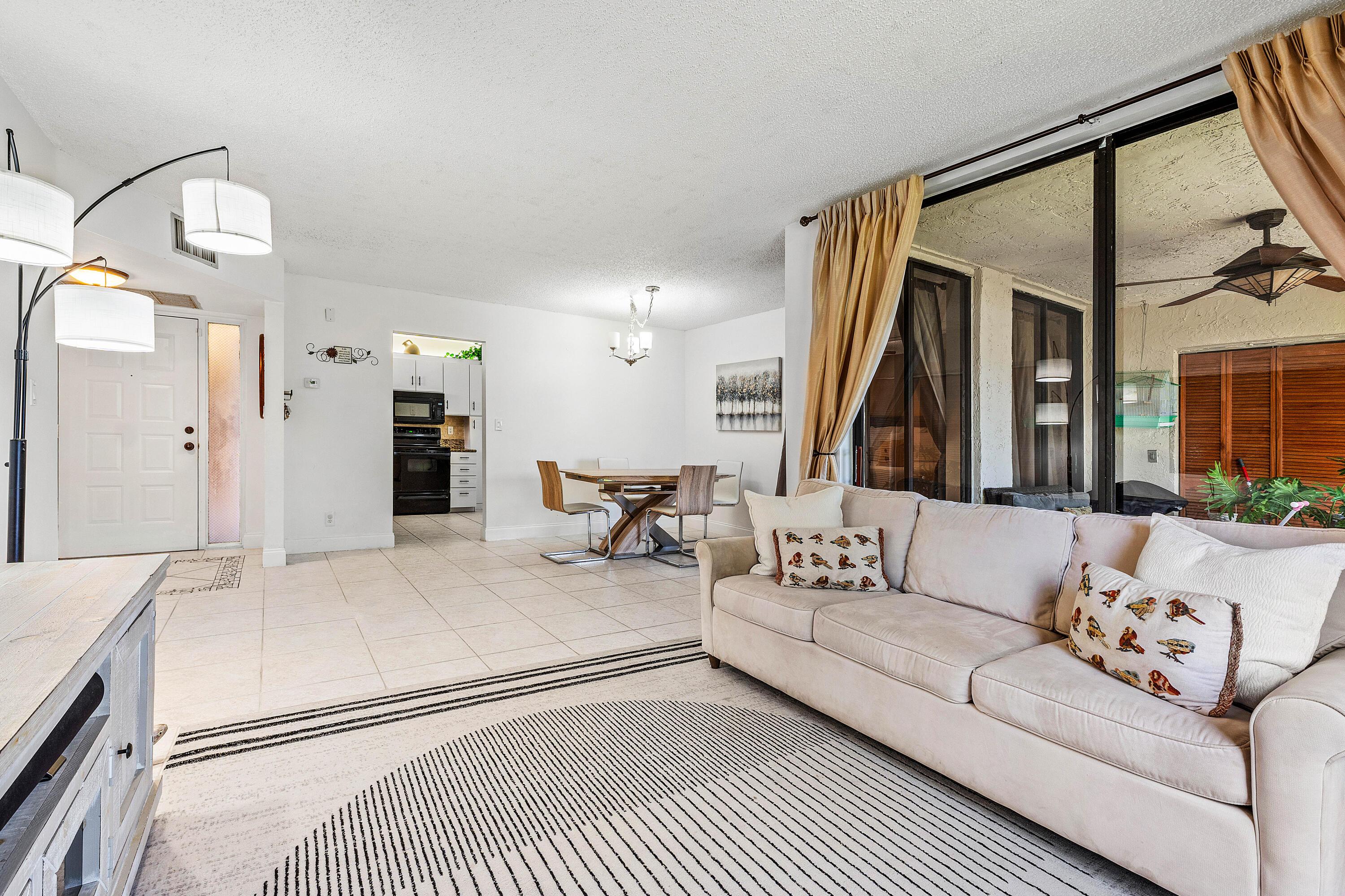 8609 Boca Glades Boulevard W A, Boca Raton, FL 33434, Boca Raton - Photo 5