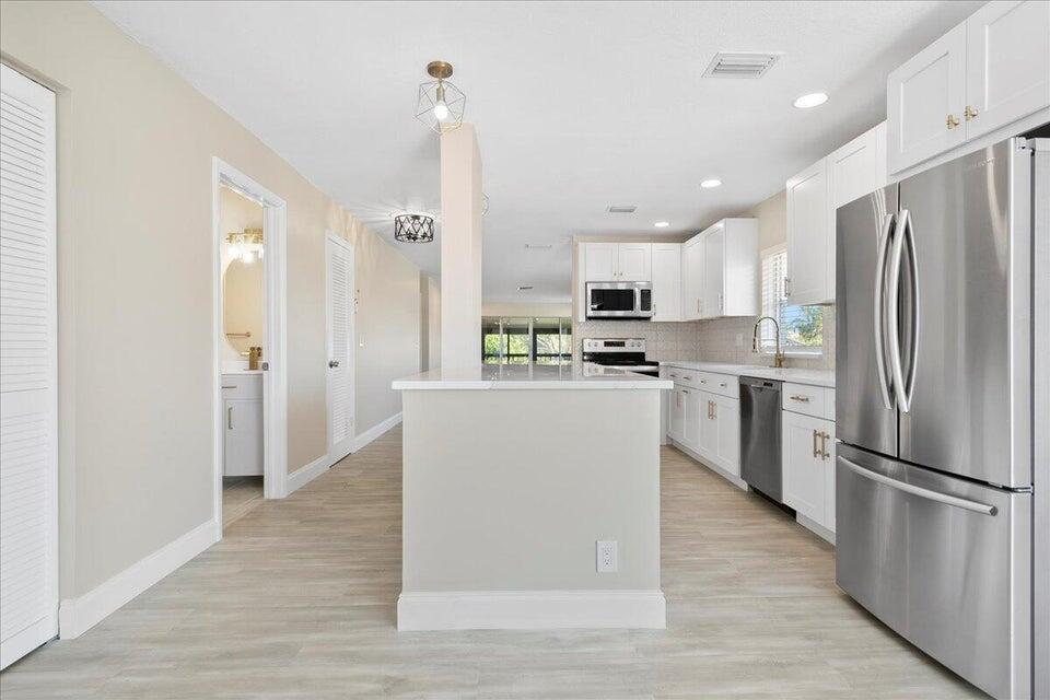 13921 Royal Palm Court D, Delray Beach, FL 33484, Delray Beach - Photo 3