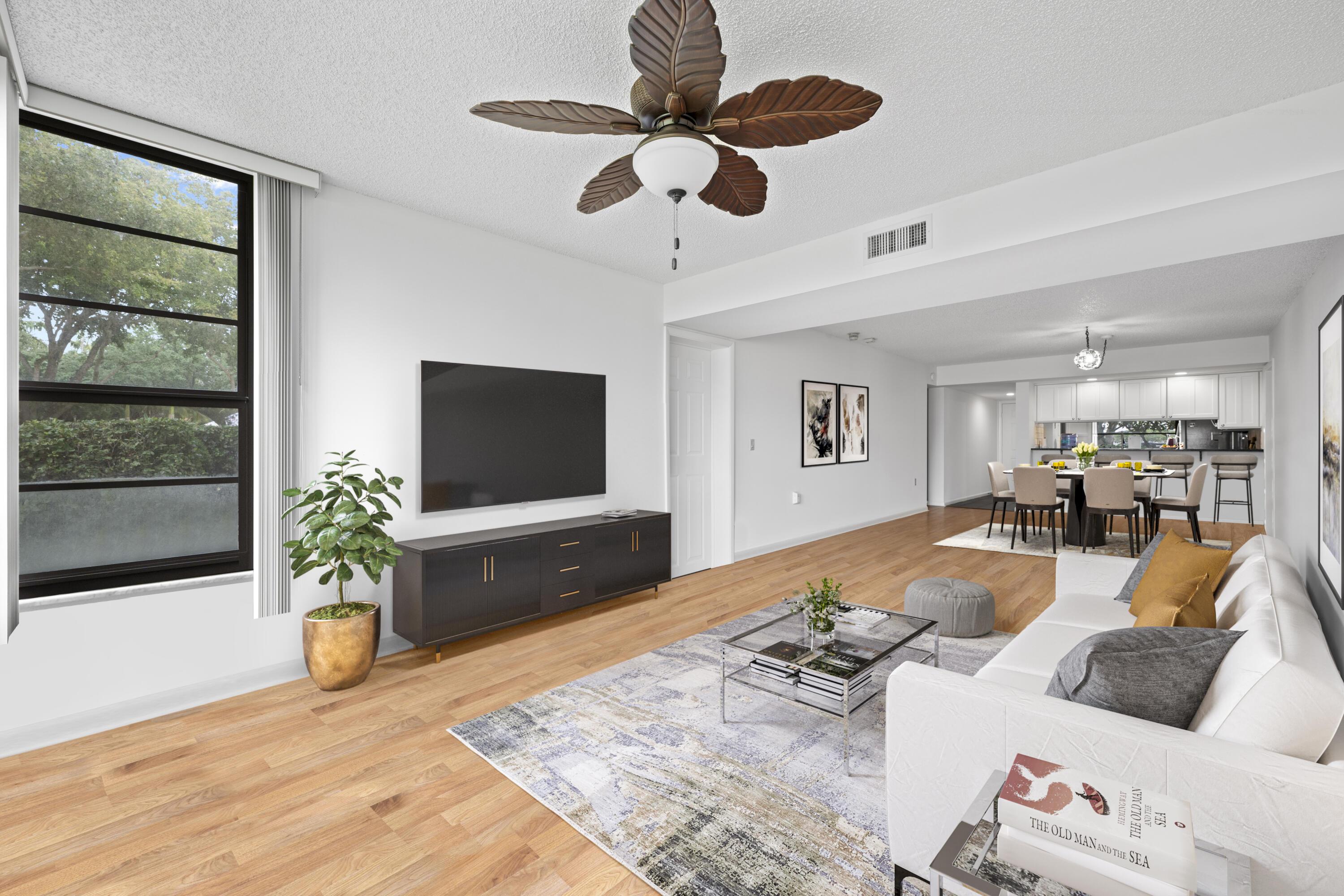 3526 Whitehall Drive 106, West Palm Beach, FL 33401, West Palm Beach - Photo 4