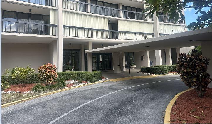 2425 Presidential Way 1203, West Palm Beach, FL 33401, West Palm Beach
