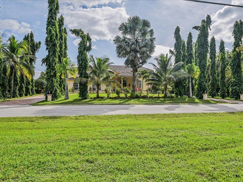 8671 155th Place N, Palm Beach Gardens, FL 33418, Palm Beach Gardens - Photo 4