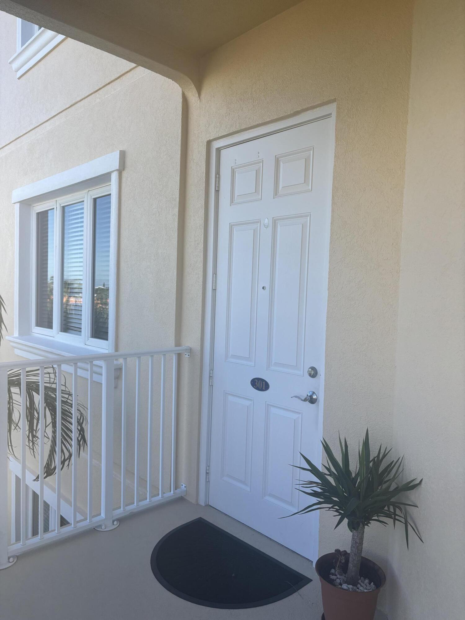 7 Harbour Isle Drive E 301, Fort Pierce, FL 34949, Fort Pierce