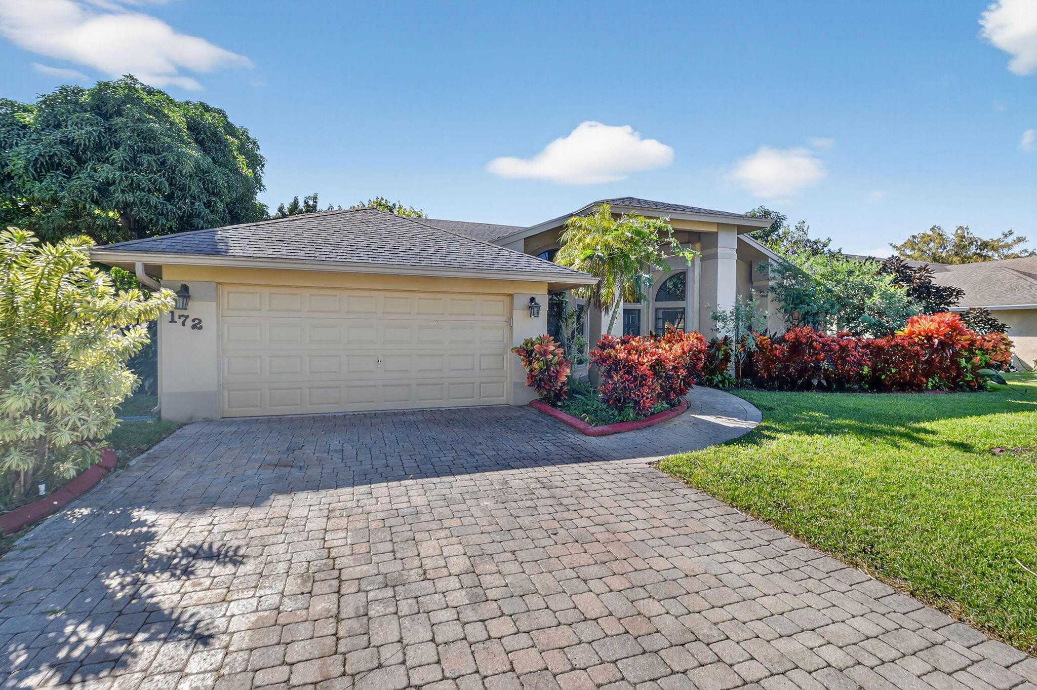 172 Monterey Way, Royal Palm Beach, FL 33411, Royal Palm Beach - Photo 3