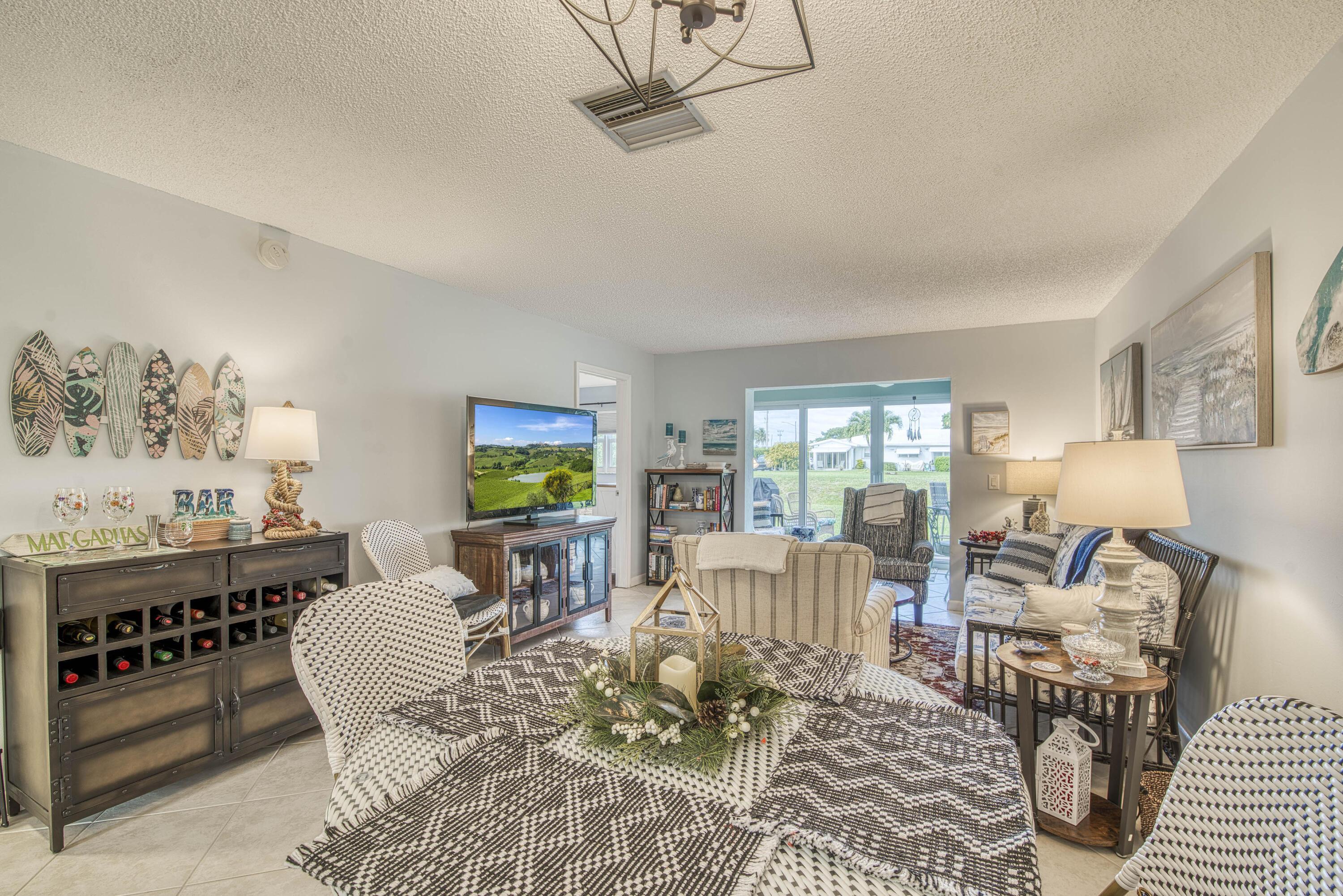 400 SW Golfview Terrace 102, Boynton Beach, FL 33426, Boynton Beach - Photo 3