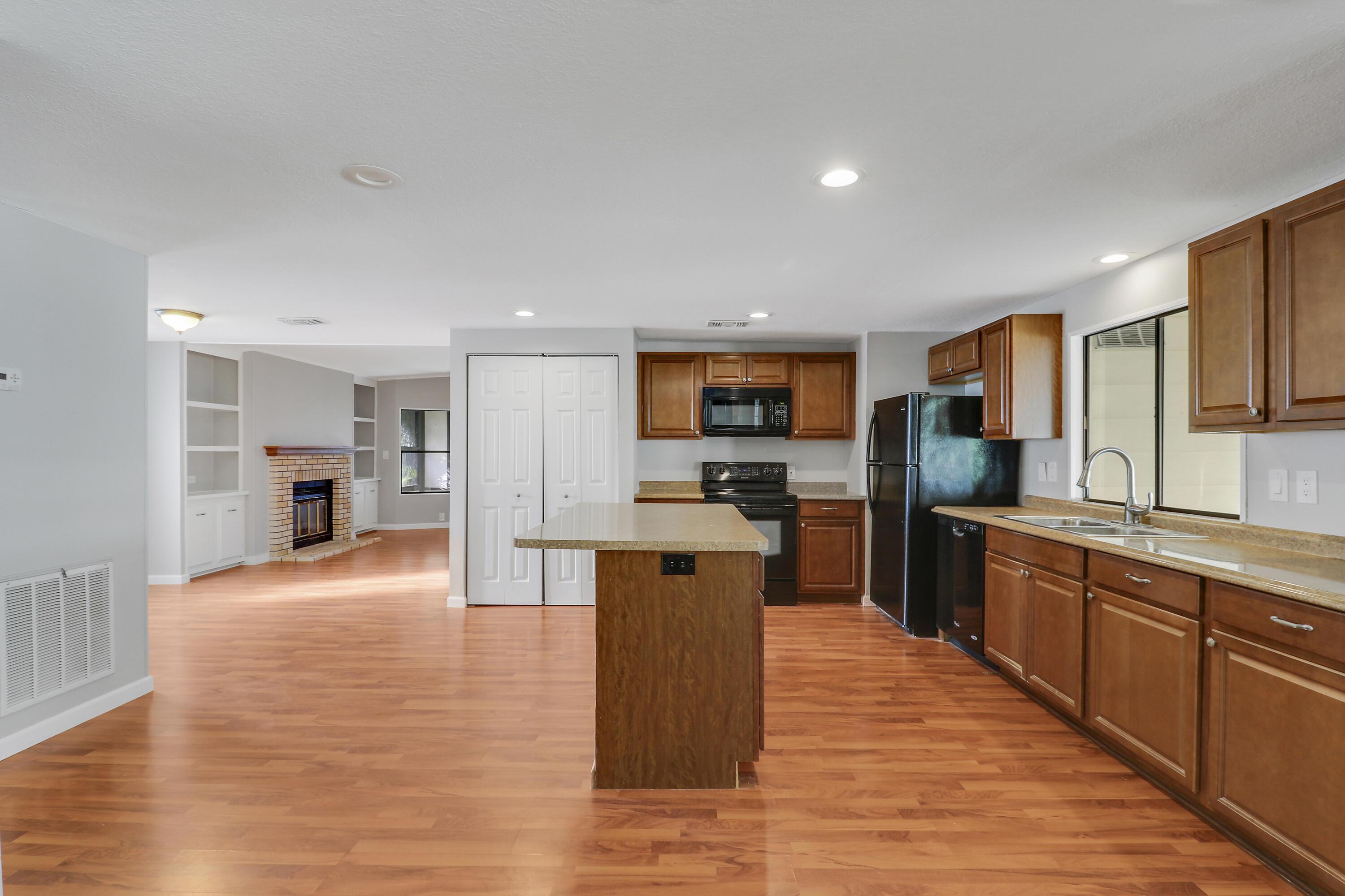 7630 SE Shenandoah Drive, Hobe Sound, FL 33455, Hobe Sound - Photo 5