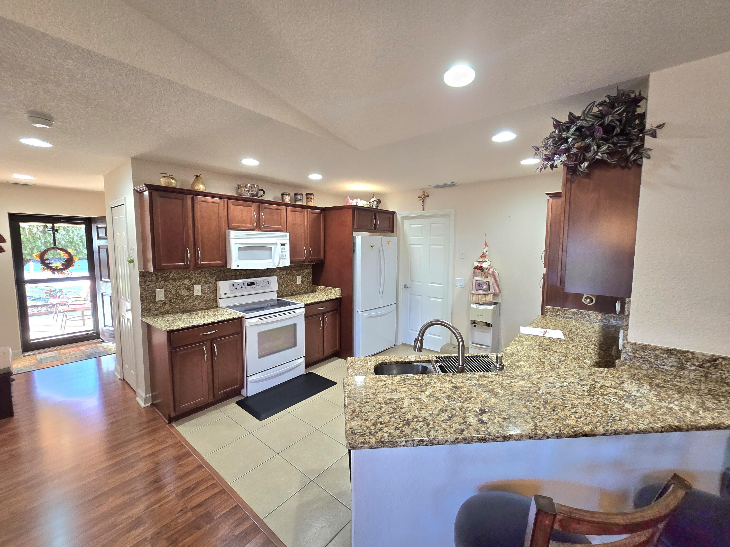 20 Silver Oak Drive, Port St. Lucie, FL 34952, Port St. Lucie - Photo 5