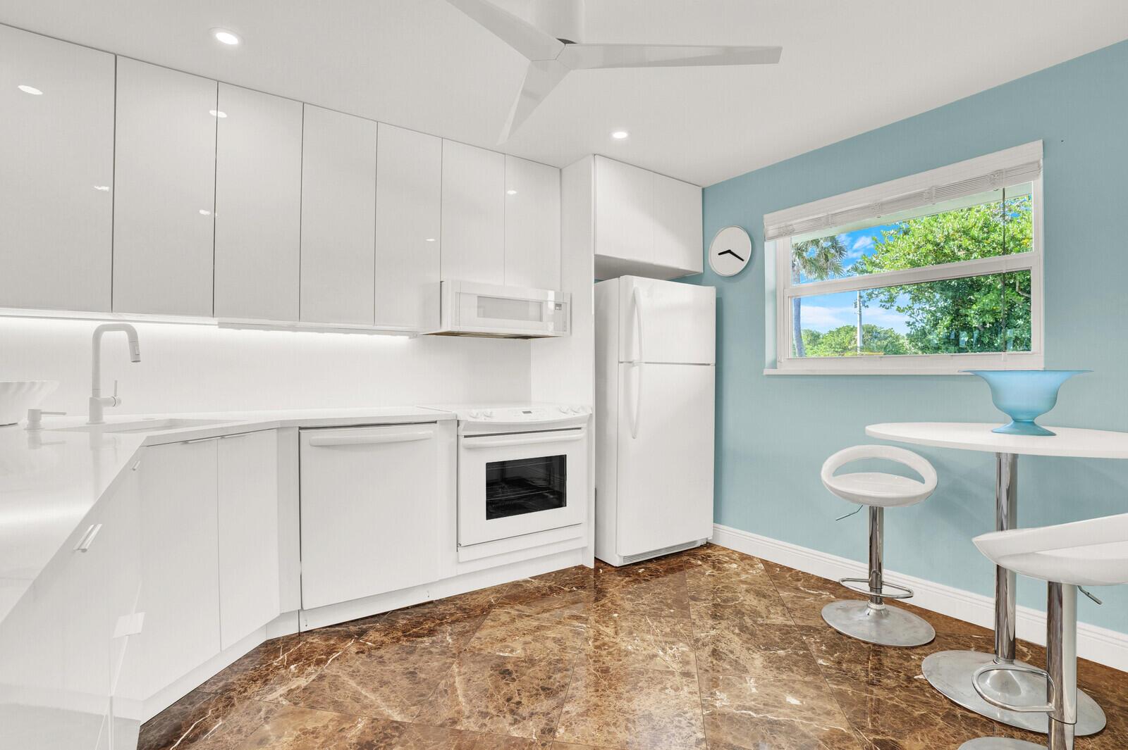 80 Celestial Way 109, Juno Beach, FL 33408, Juno Beach - Photo 3