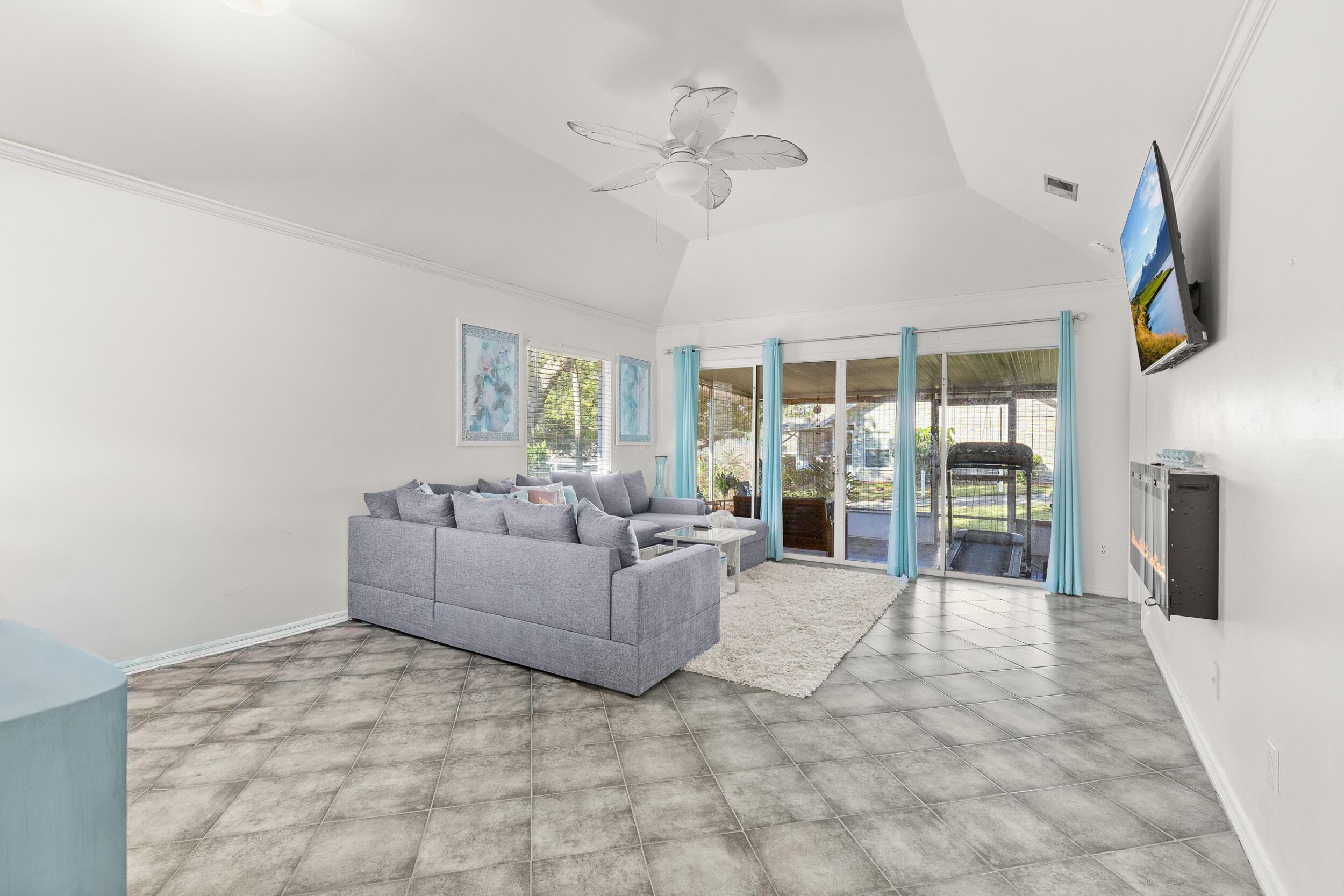 1329 Villa Lane 45, Apopka, FL 32712, Apopka - Photo 3