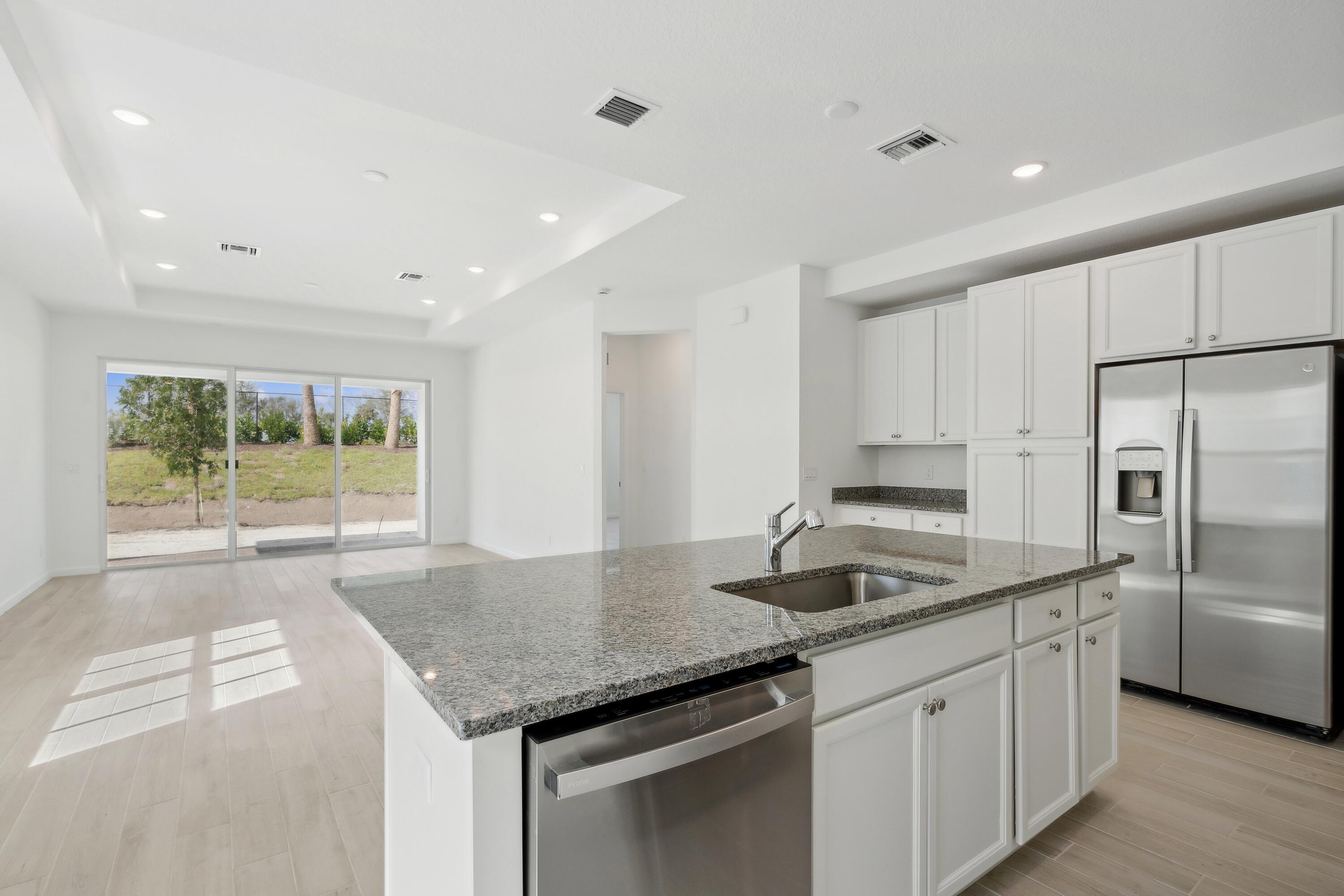 10099 NW Dreamweaver Road 51, Port St. Lucie, FL 34987, Port St. Lucie - Photo 5