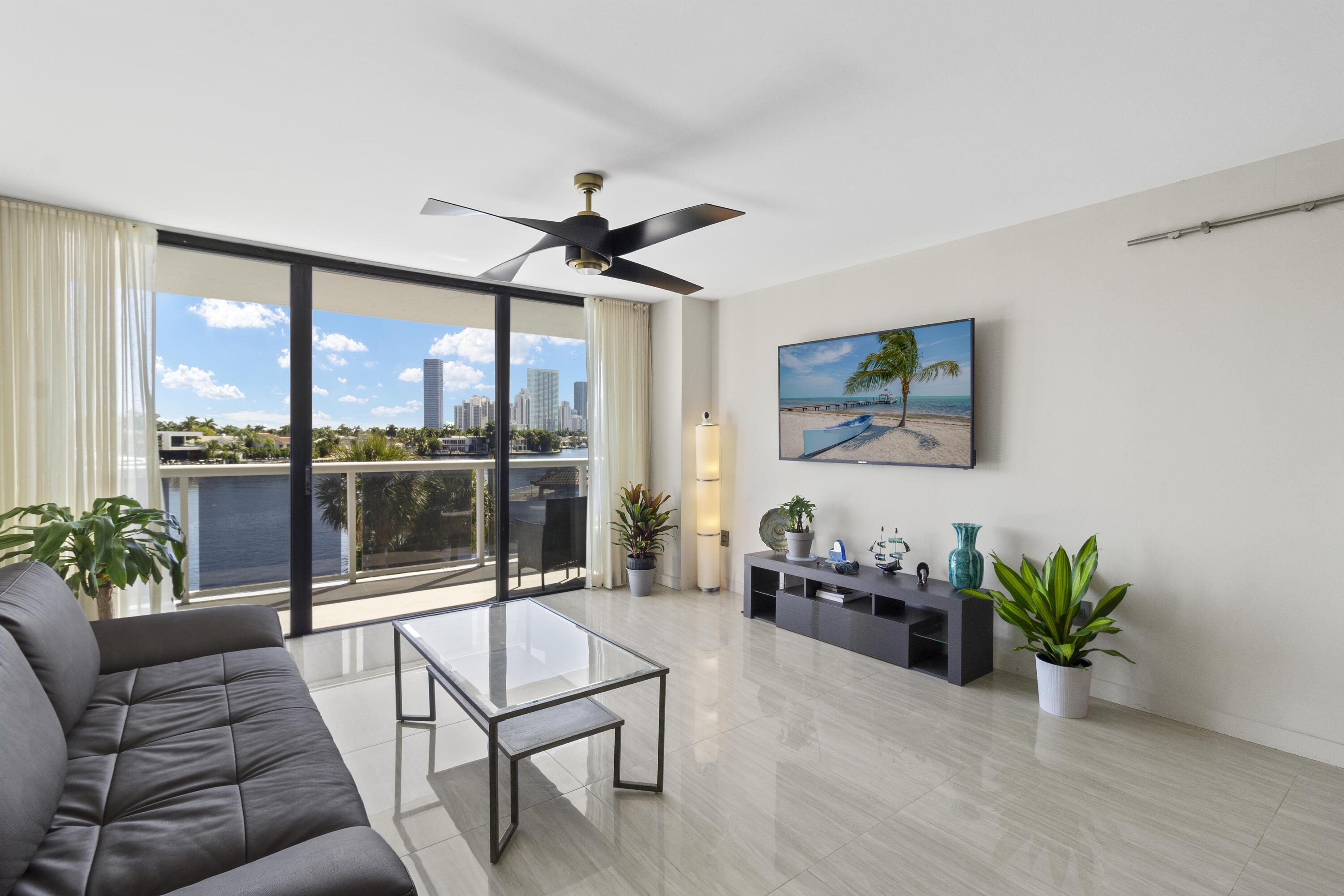20515 E Country Club Drive 345, Aventura, FL 33180, Aventura - Photo 5