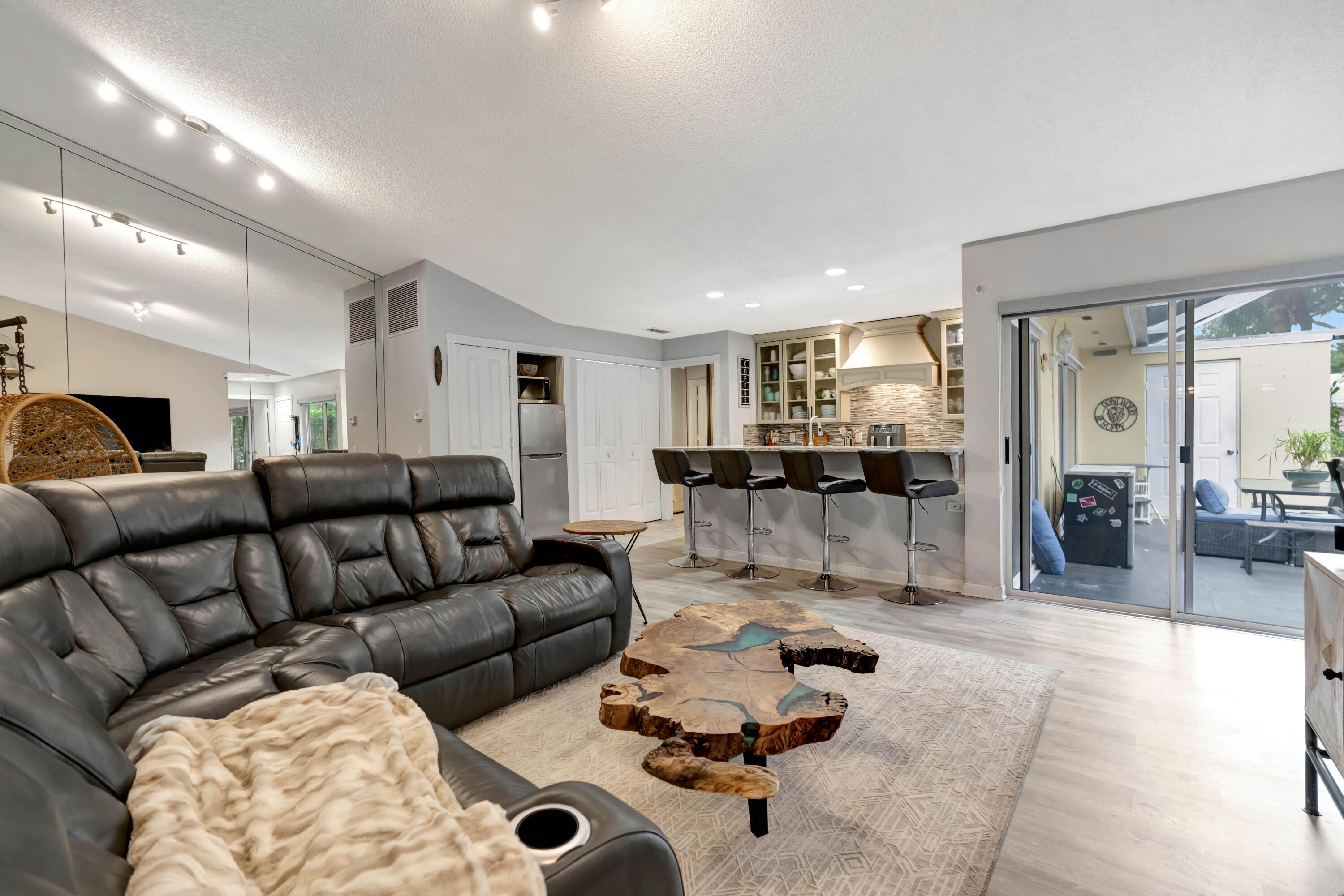 4904 Lake Catherine Drive, Palm Beach Gardens, FL 33403, Palm Beach Gardens - Photo 5