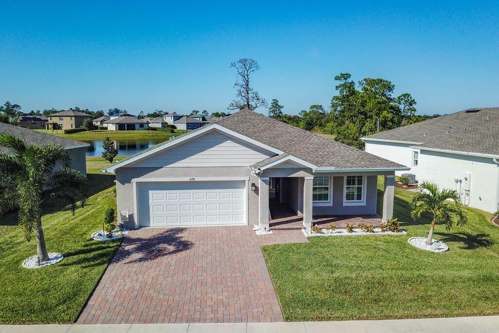 4198 Keeson Circle, Vero Beach, FL 32967, Vero Beach - Photo 4