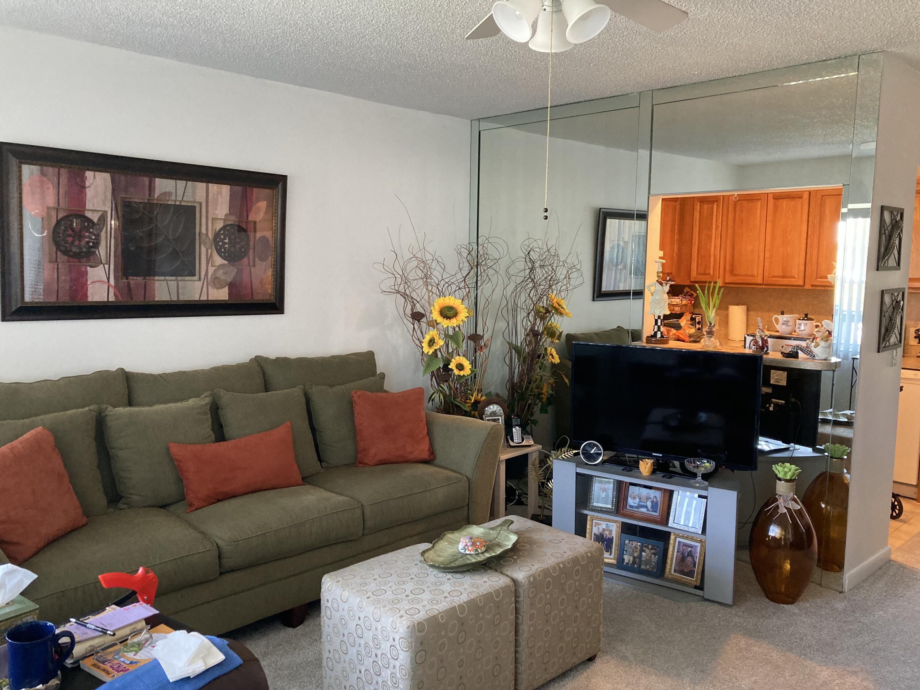 287 Suffolk G, Boca Raton, FL 33434, Boca Raton - Photo 2