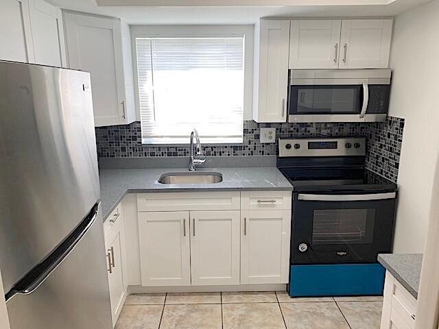 2667 Emory Dr Drive W H, West Palm Beach, FL 33415, West Palm Beach - Photo 2