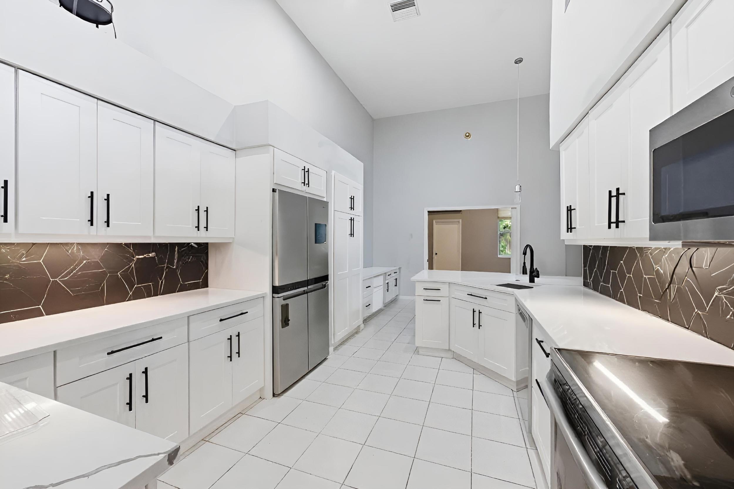 2495 NW 66th Drive, Boca Raton, FL 33496, Boca Raton - Photo 2