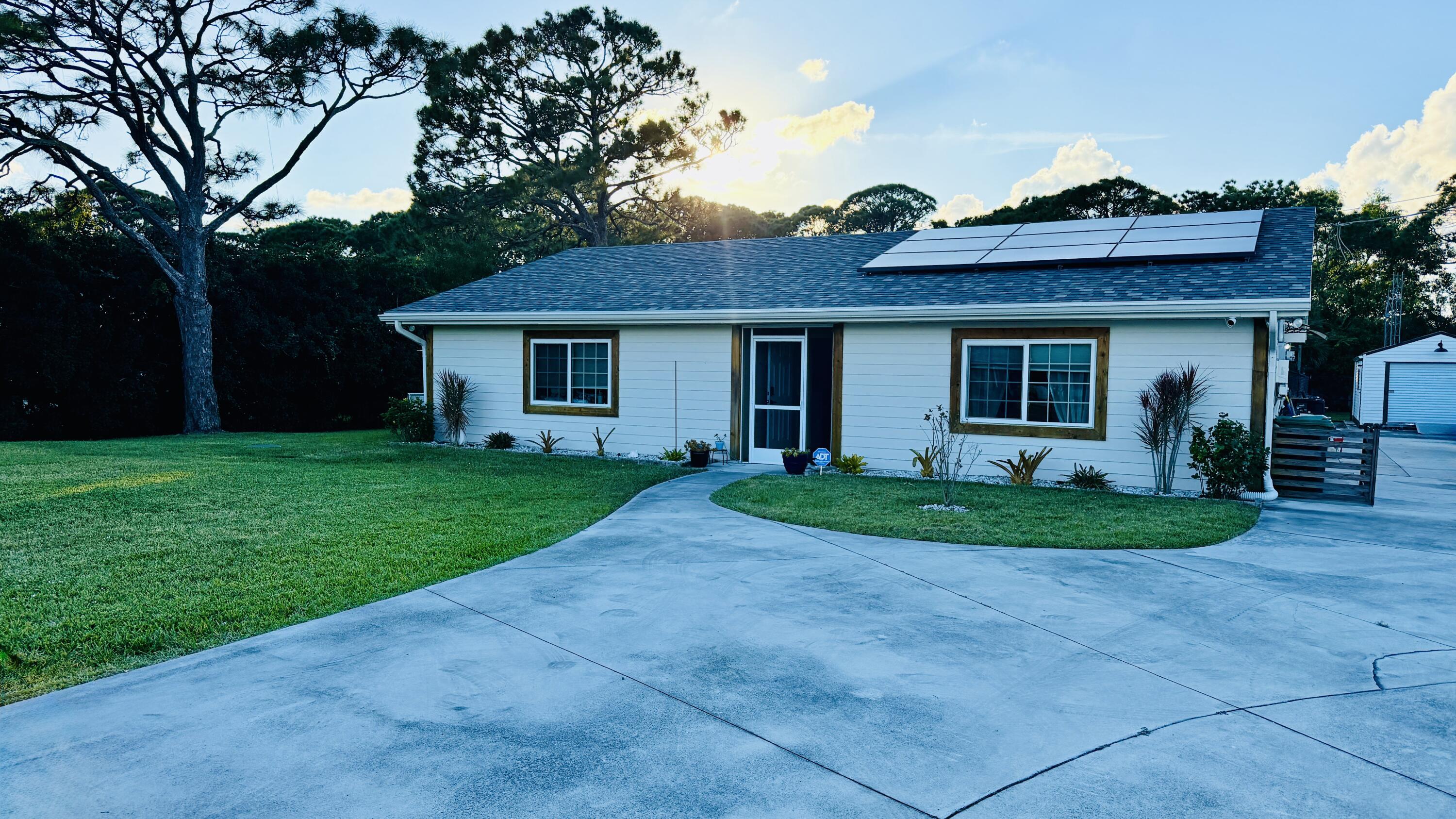 5211 Silver Oak Drive, Fort Pierce, FL 34982, Fort Pierce - Photo 2