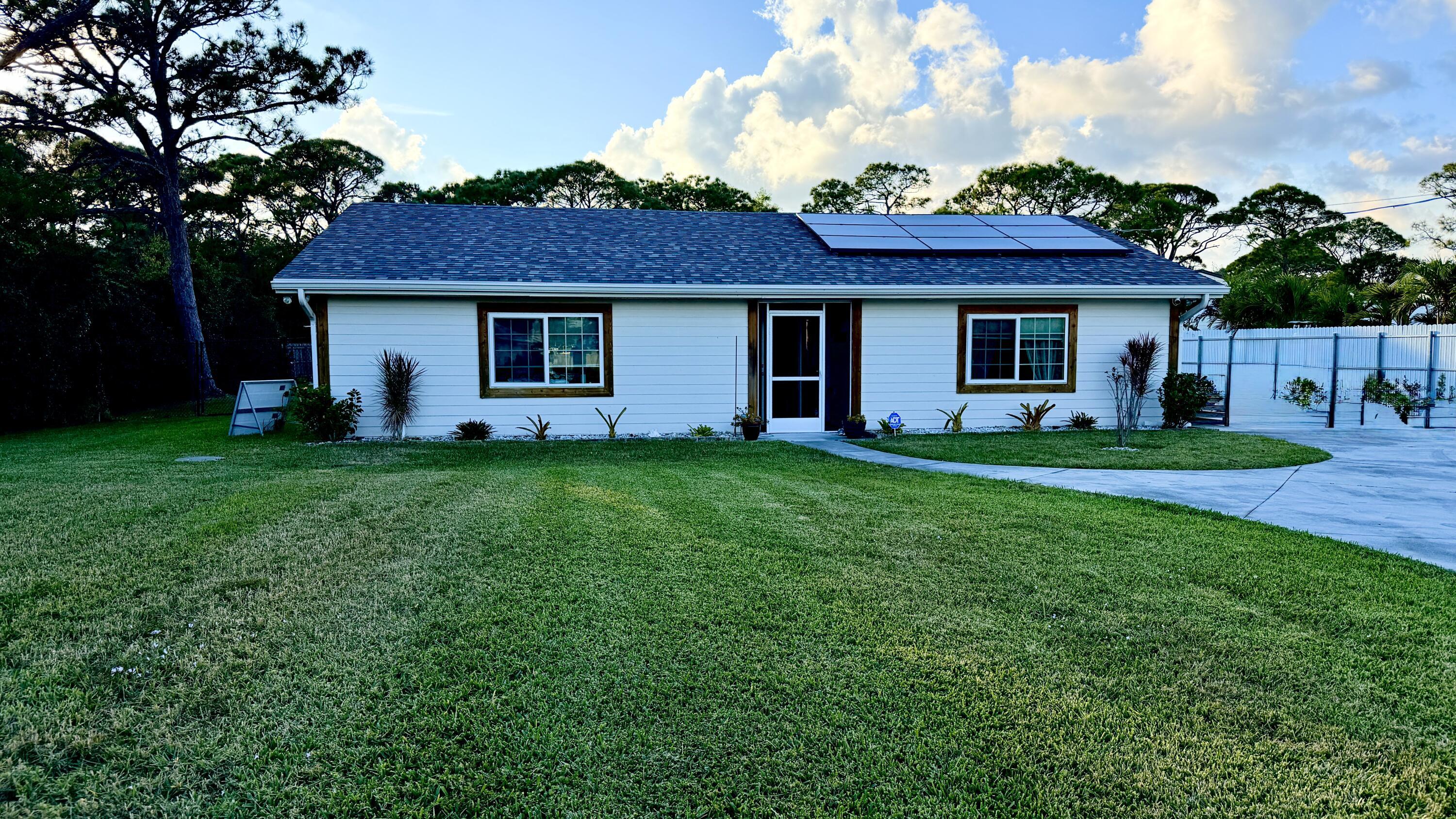 5211 Silver Oak Drive, Fort Pierce, FL 34982, Fort Pierce - Photo 3