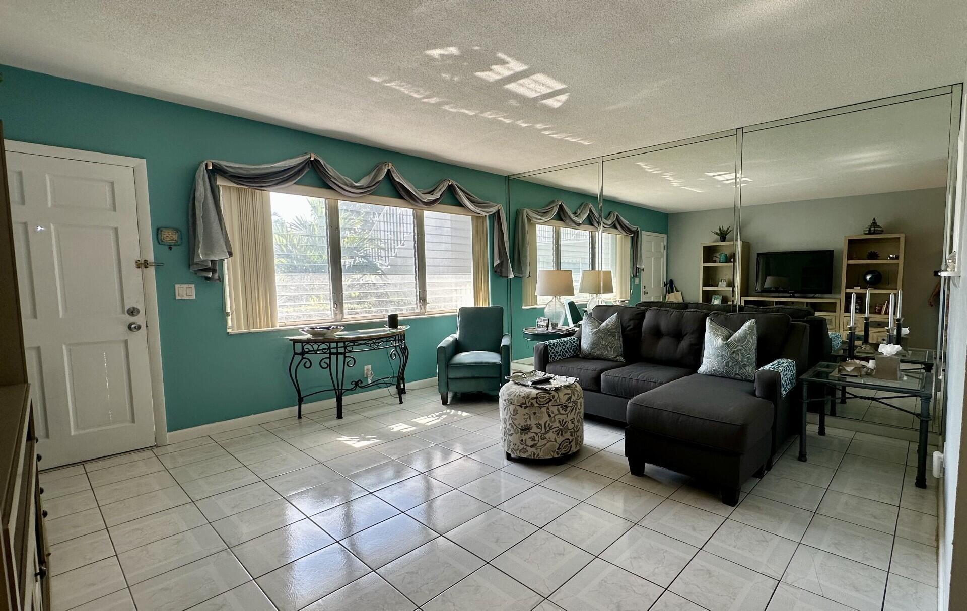 1001 NE 8th Avenue 102, Delray Beach, FL 33483, Delray Beach - Photo 5