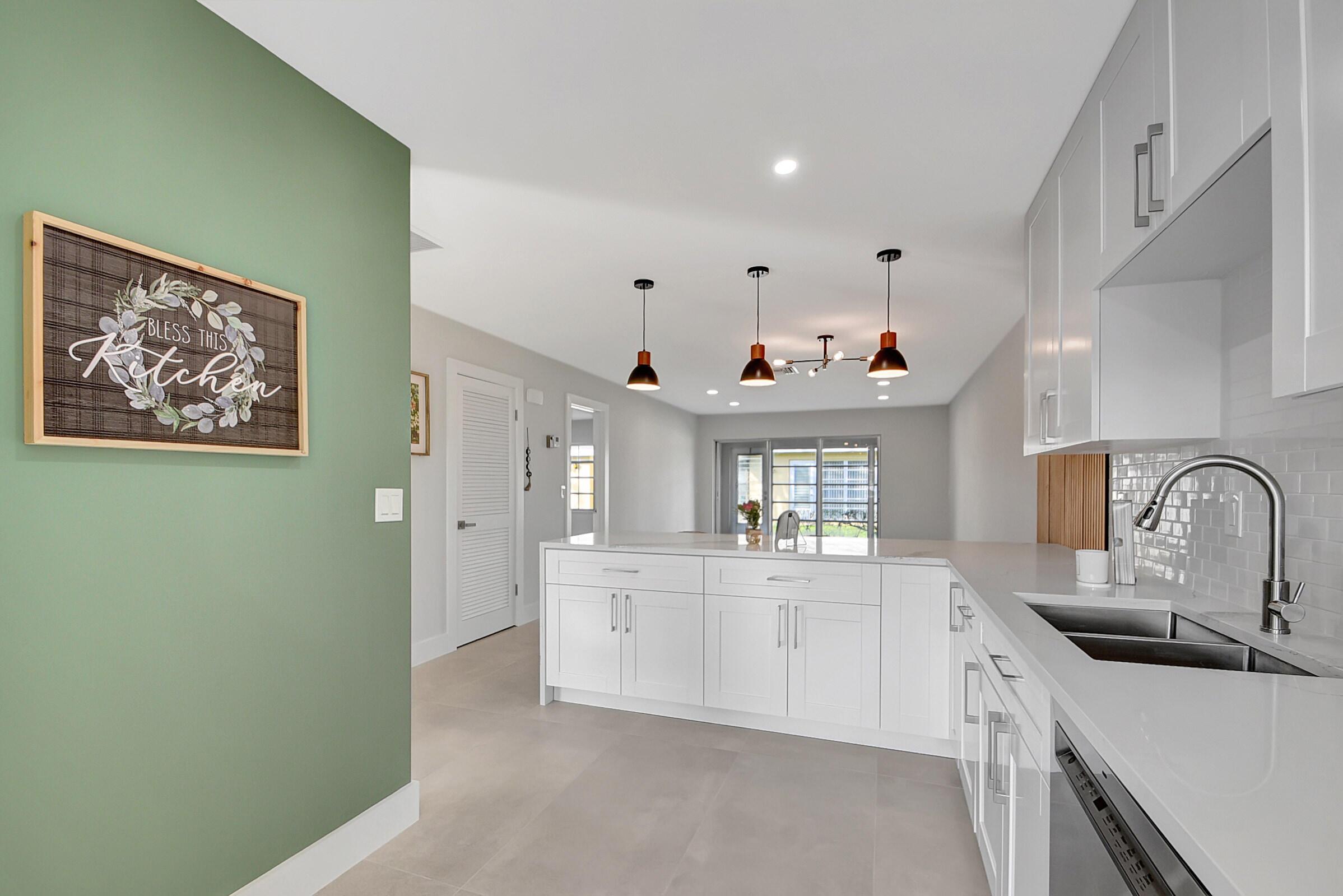 13602 Via Flora Apt C, Delray Beach, FL 33484, Delray Beach - Photo 5