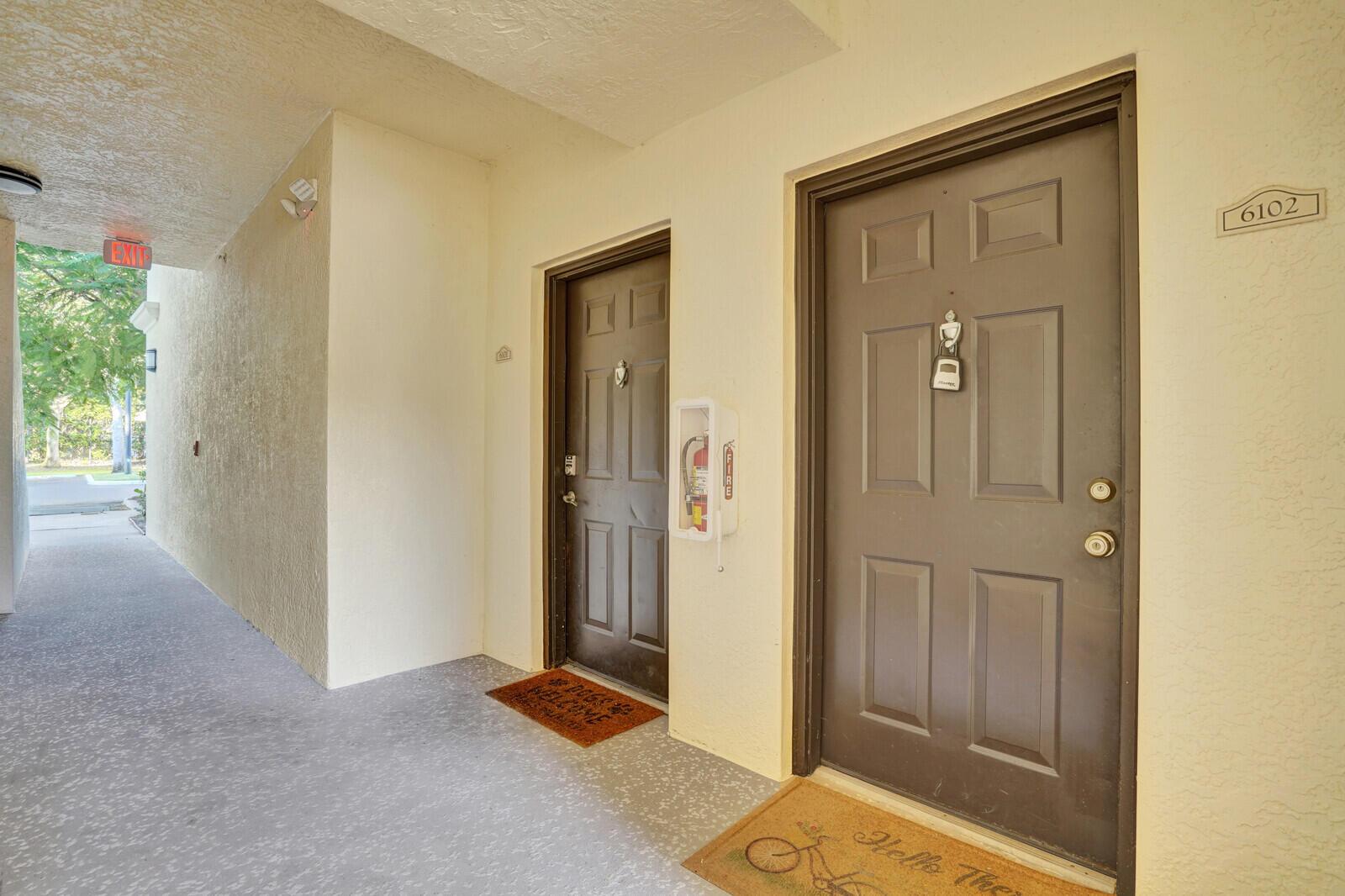 9845 Baywinds Drive 6102, West Palm Beach, FL 33411, West Palm Beach - Photo 2