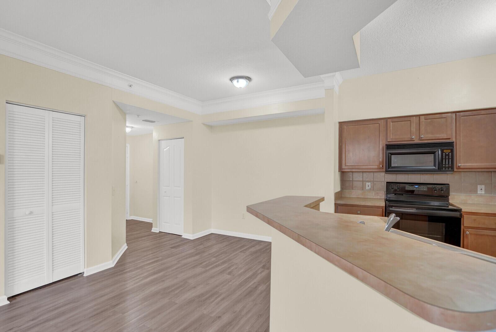 9845 Baywinds Drive 6102, West Palm Beach, FL 33411, West Palm Beach - Photo 5