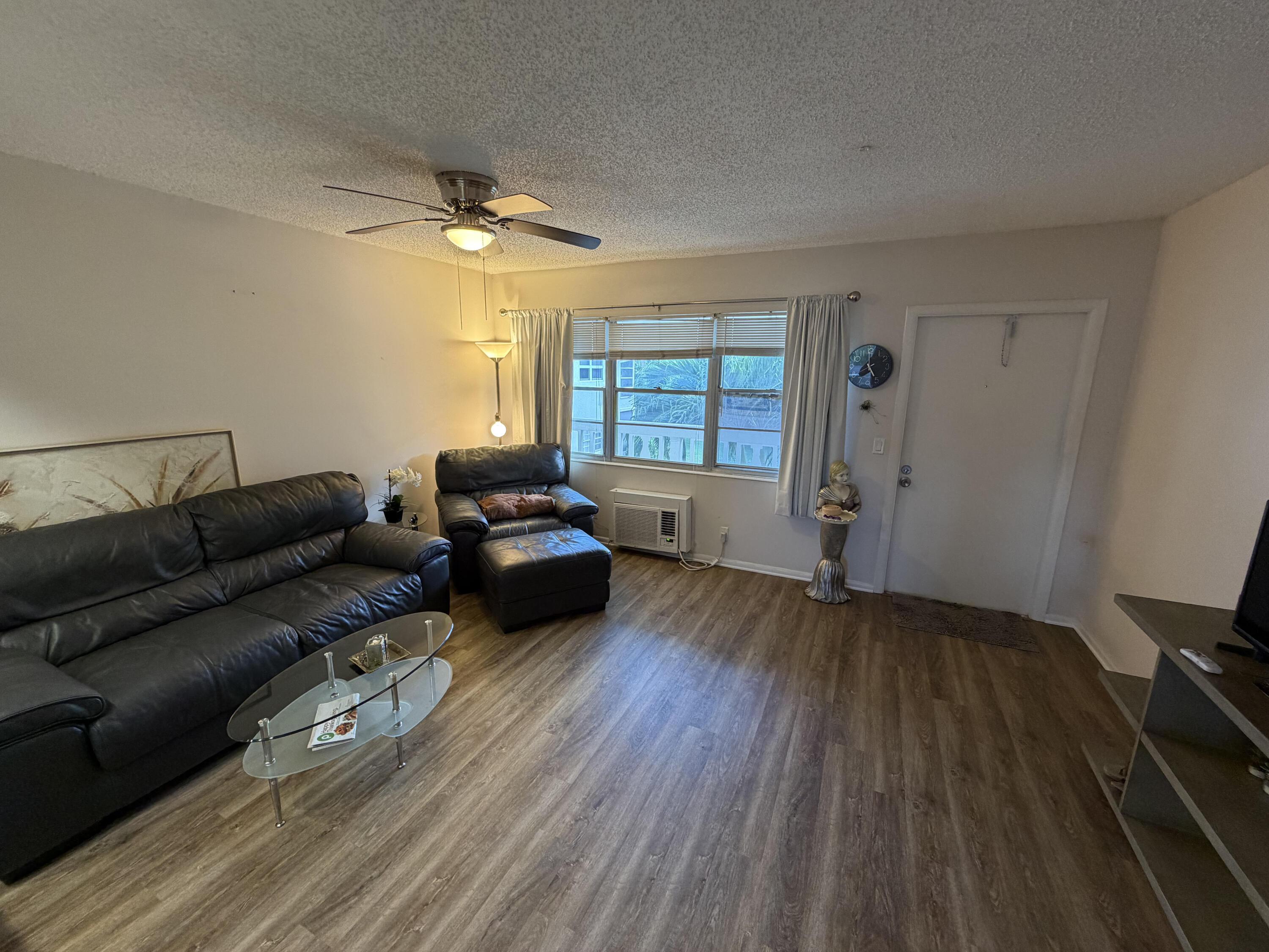 107 Prescott E, Deerfield Beach, FL 33442, Deerfield Beach - Photo 3