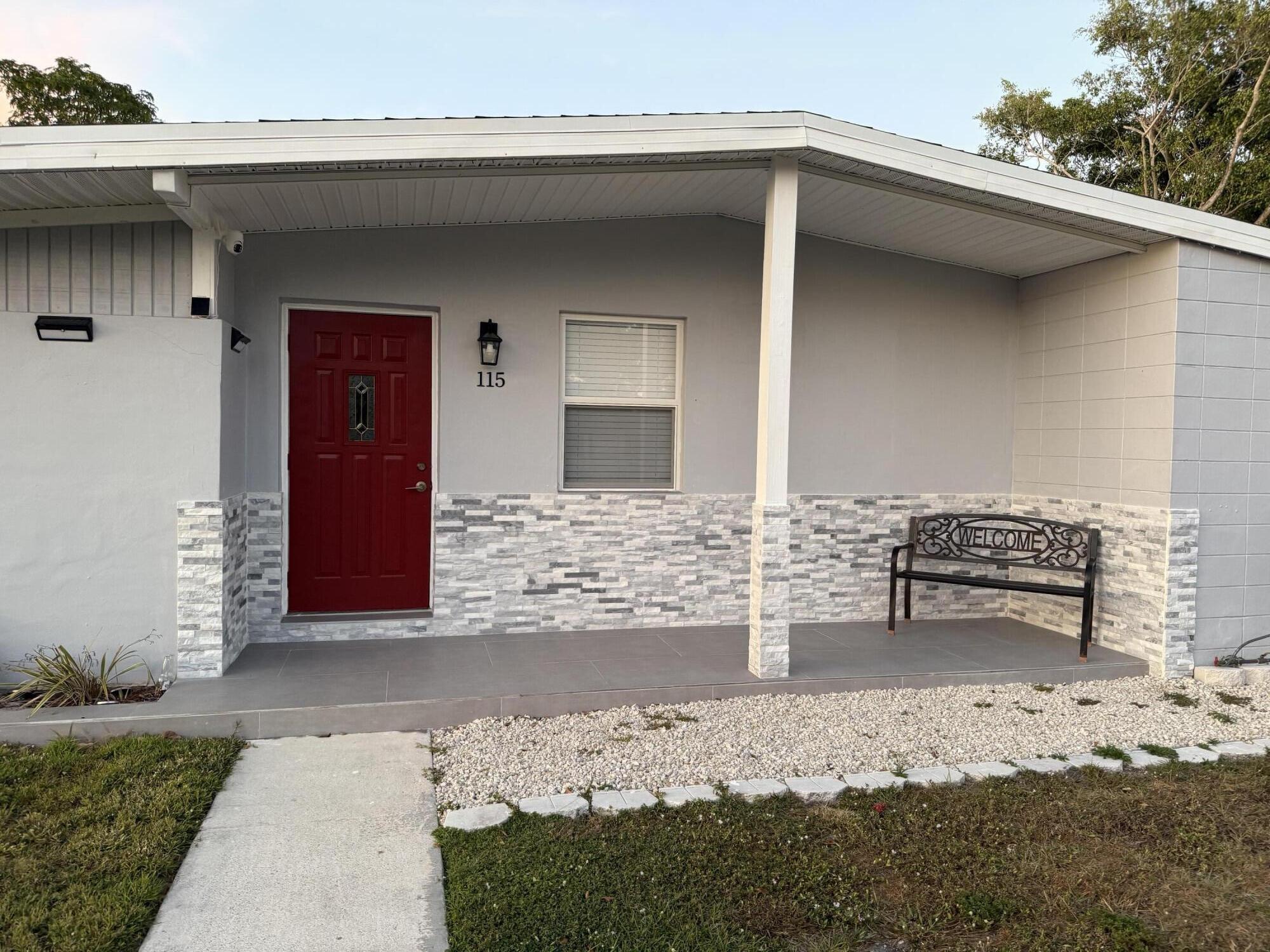 115 SE Celestia Court, Port St. Lucie, FL 34983, Port St. Lucie - Photo 2