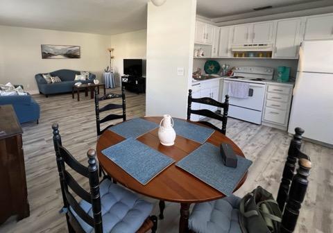 48 Woodland Drive 106, Vero Beach, FL 32962, Vero Beach - Photo 5
