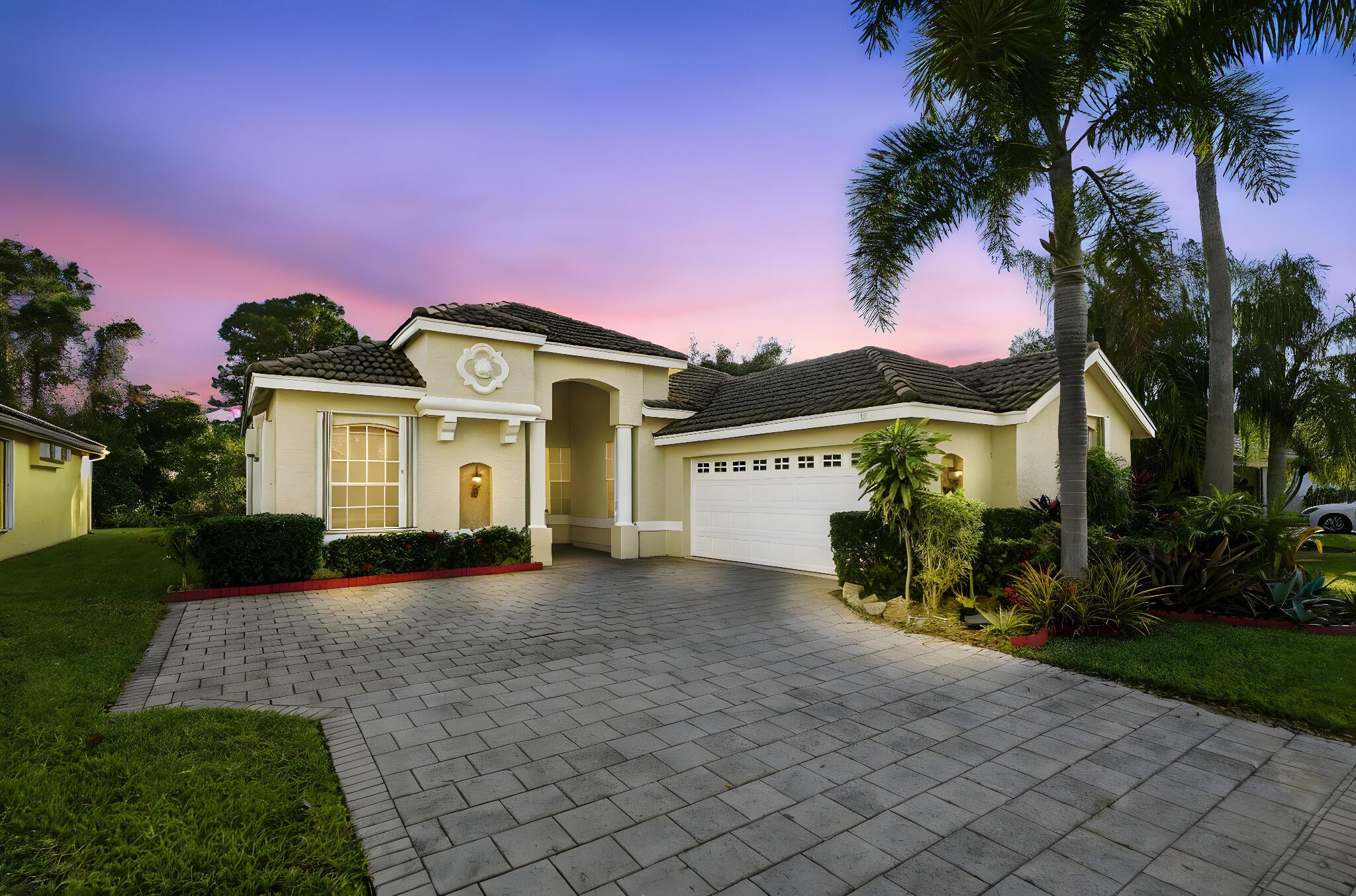 665 SW Sw Lake Charles Circle, Port St. Lucie, FL 34986, Port St. Lucie