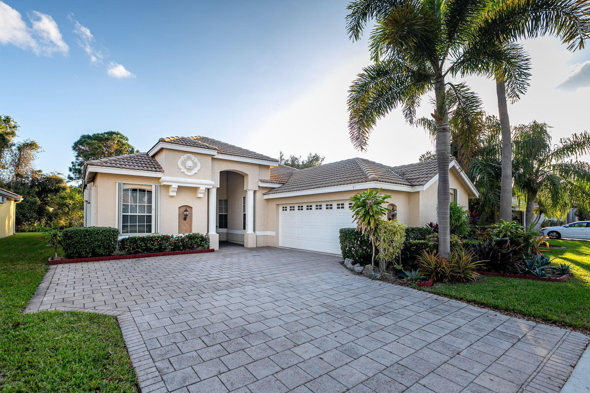 665 SW Sw Lake Charles Circle, Port St. Lucie, FL 34986, Port St. Lucie - Photo 4