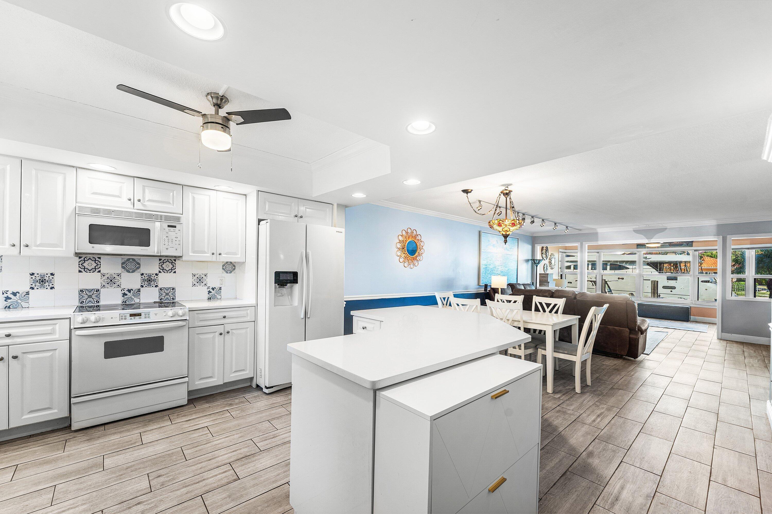 3031 NE 51st Street 106w, Fort Lauderdale, FL 33308, Fort Lauderdale - Photo 2