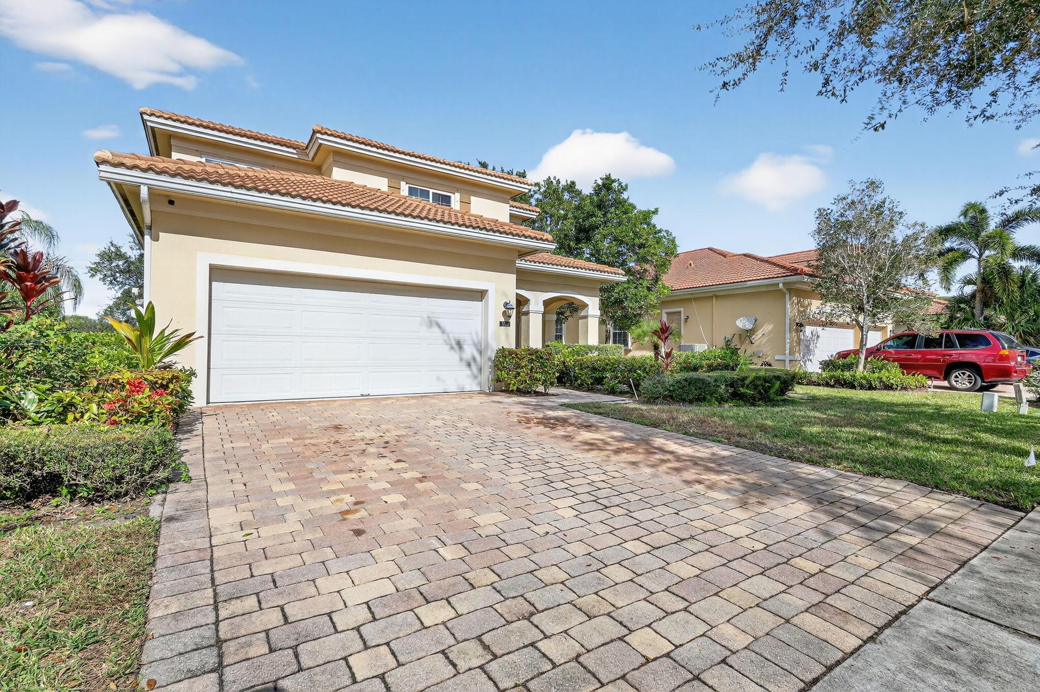 6720 Osage Circle, Greenacres, FL 33413, Greenacres - Photo 2