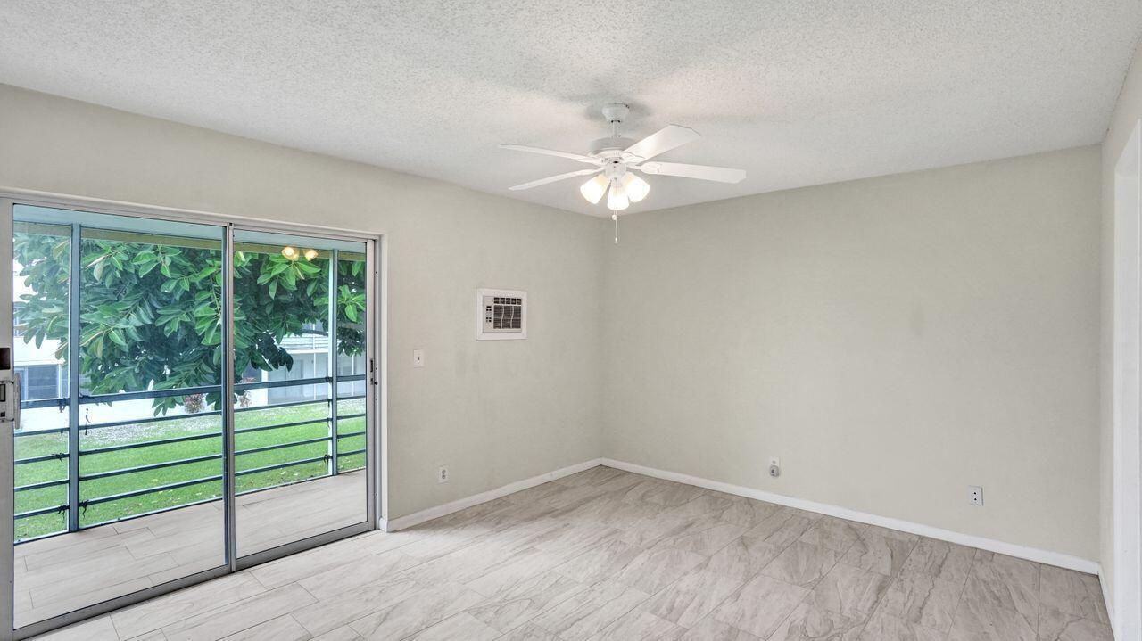 118 Sheffield E, West Palm Beach, FL 33417, West Palm Beach - Photo 3