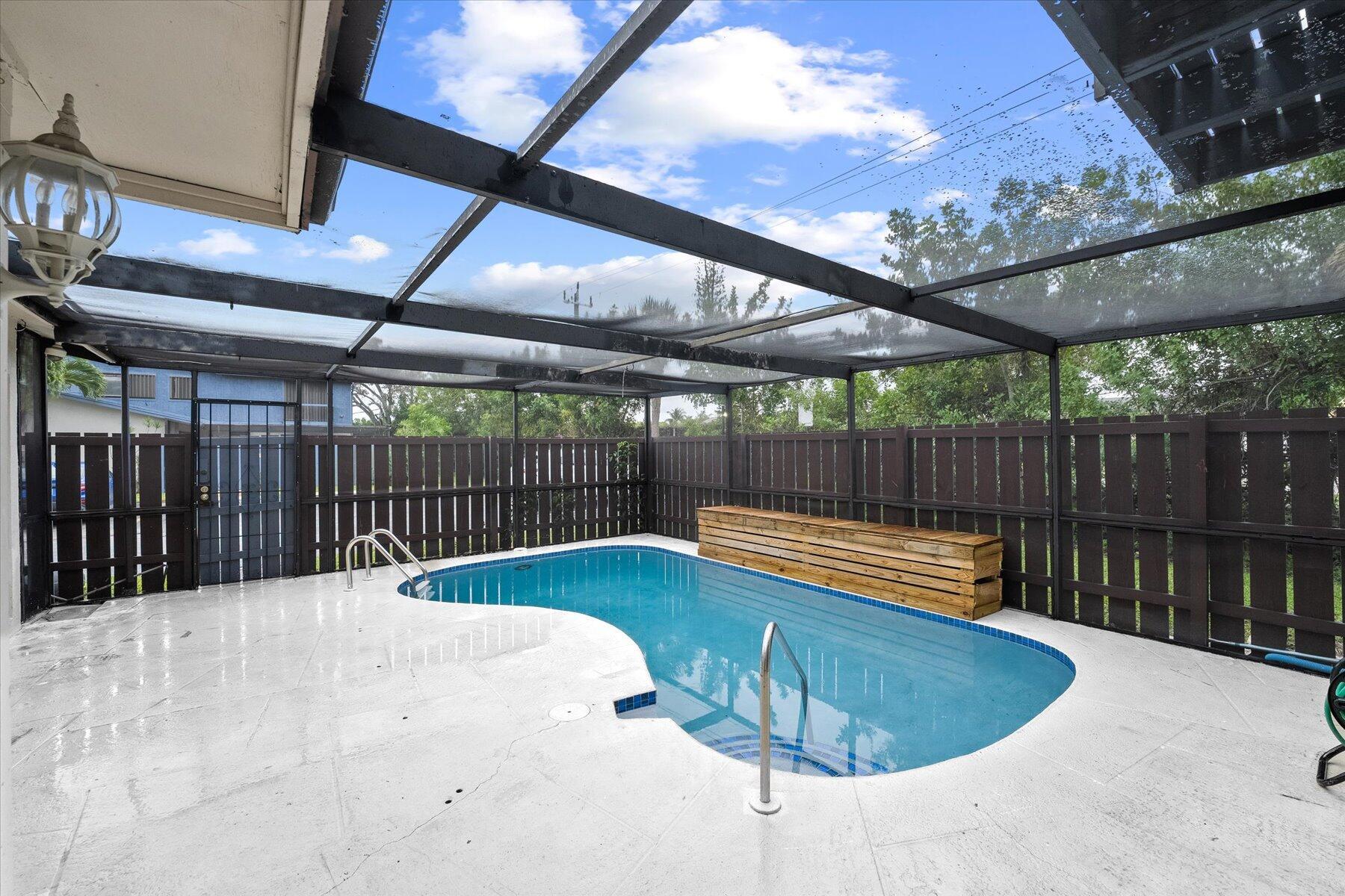 4749 Holly Lake Drive, Lake Worth, FL 33463, Lake Worth - Photo 3