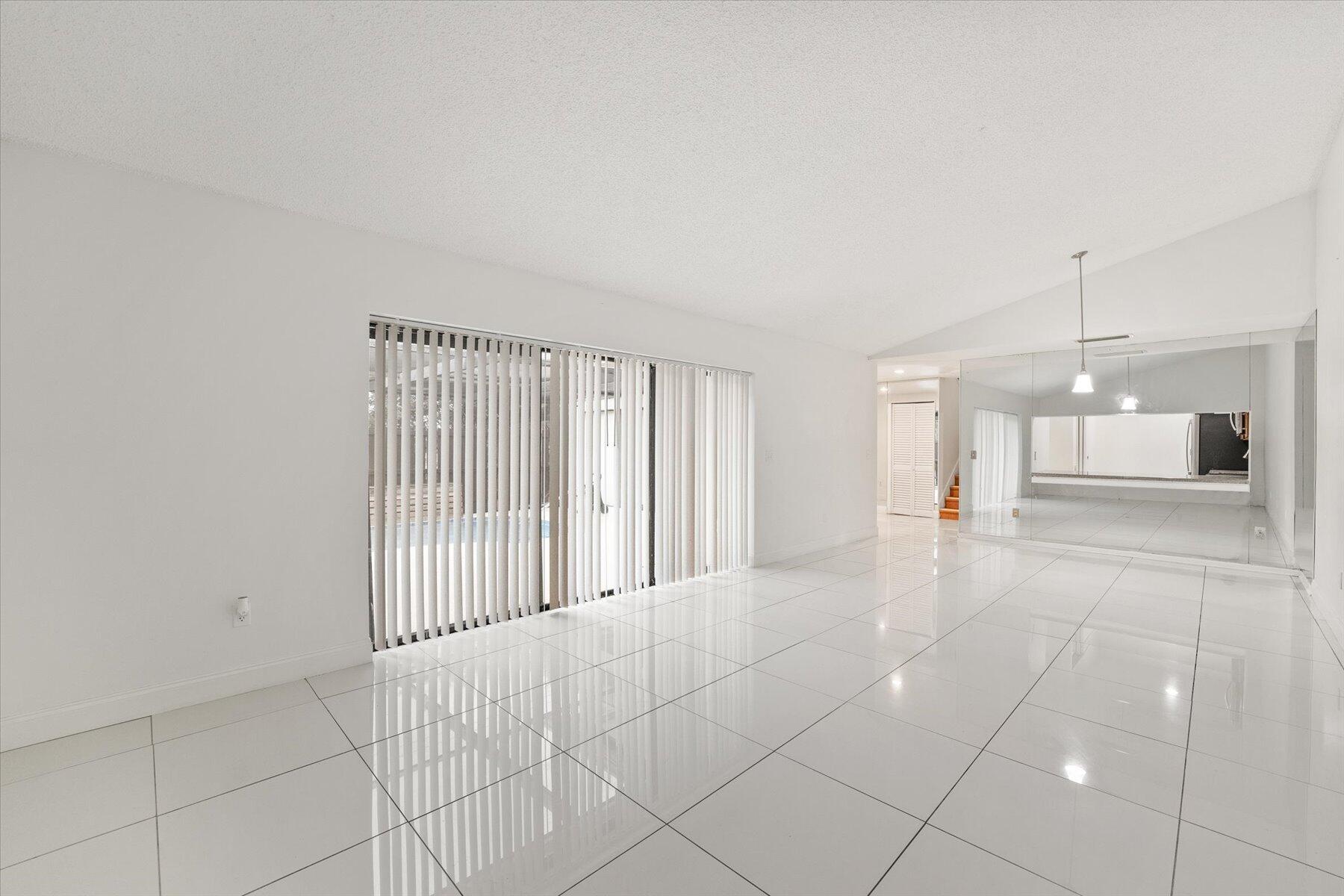4749 Holly Lake Drive, Lake Worth, FL 33463, Lake Worth - Photo 5