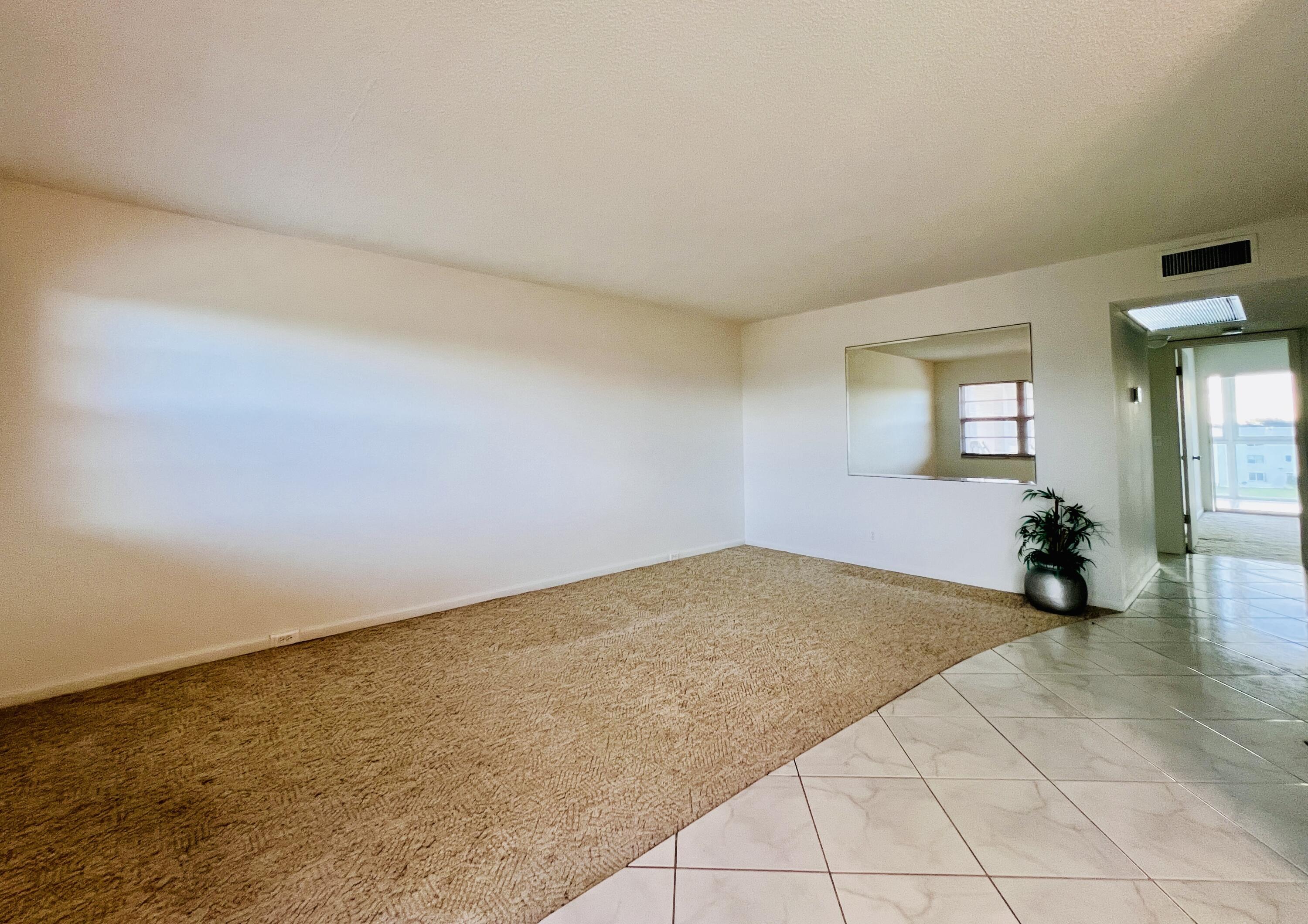461 Wellington J, West Palm Beach, FL 33417, West Palm Beach - Photo 4