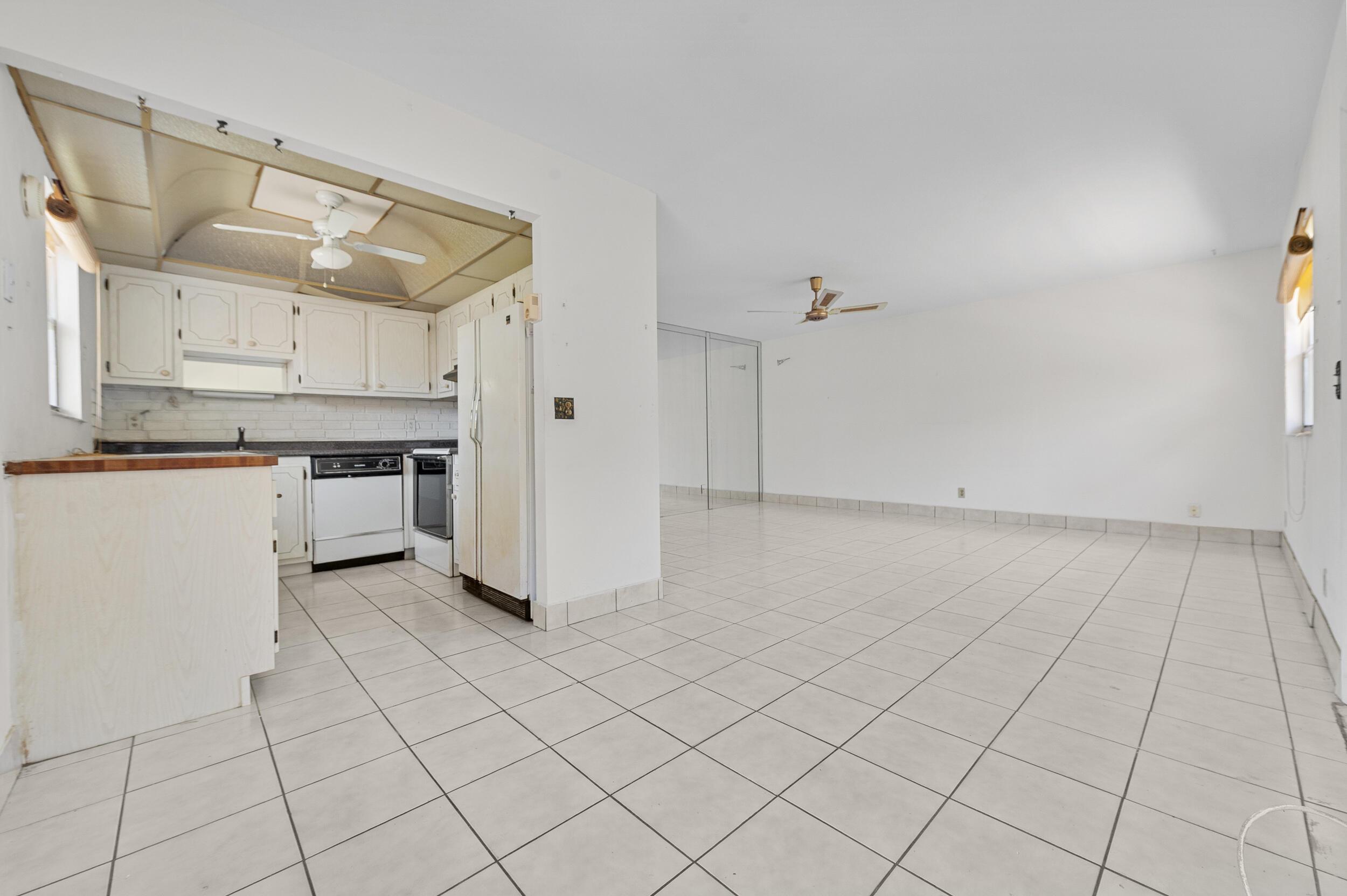 180 Saxony D, Delray Beach, FL 33446, Delray Beach
