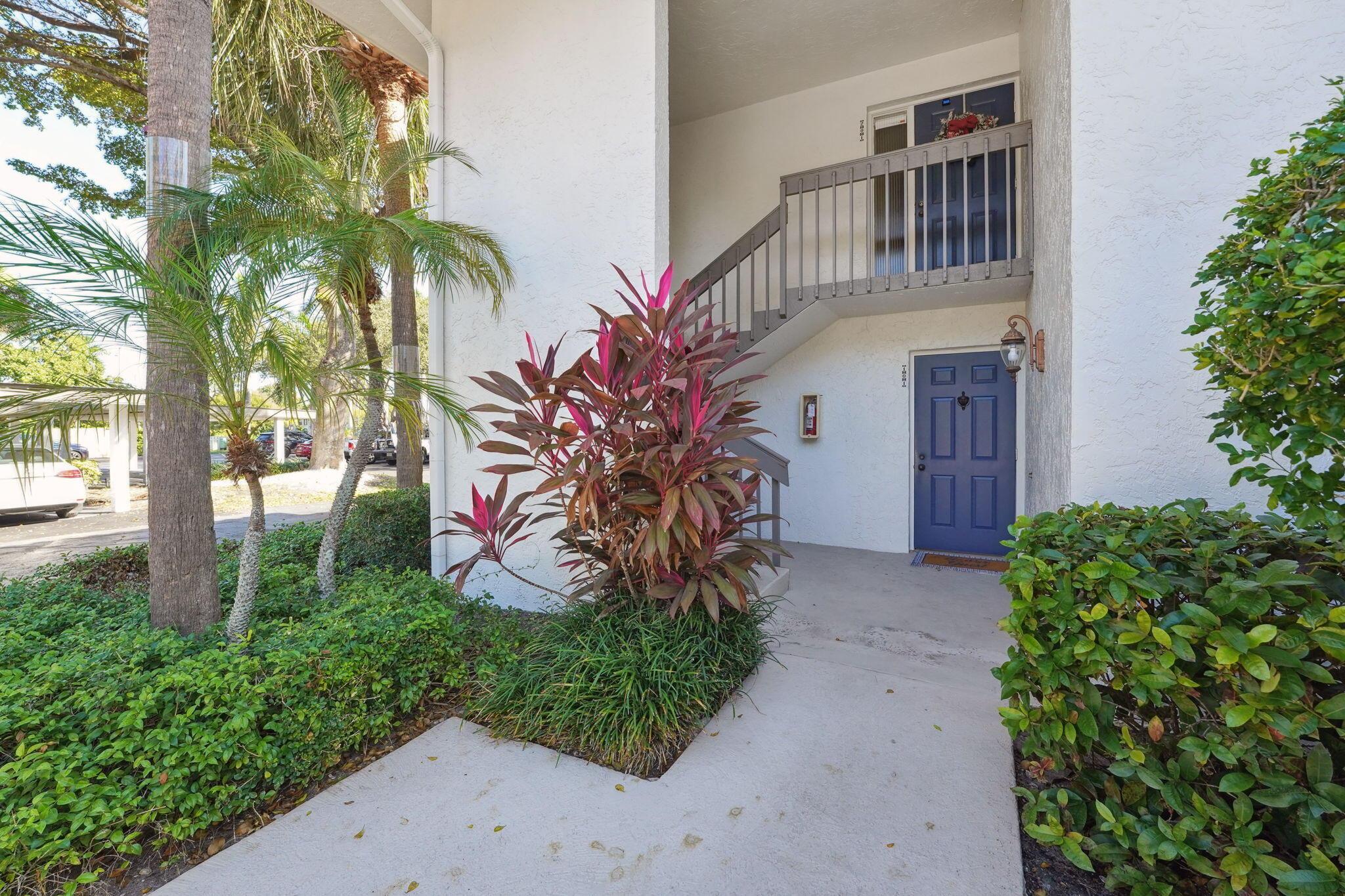 100 Pelican Pointe Drive 101, Delray Beach, FL 33483, Delray Beach - Photo 3